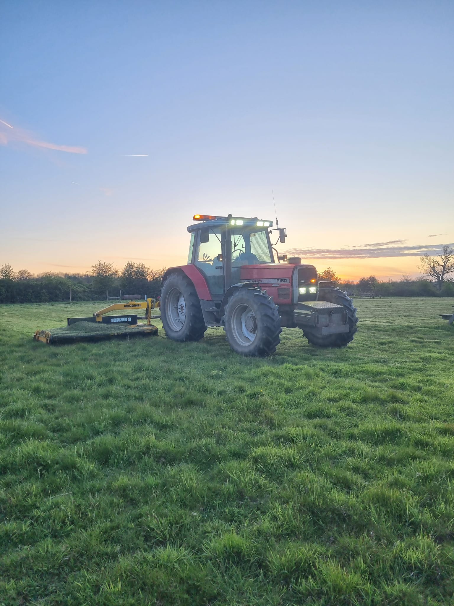 Large field cutting and mowing - Large Tractor