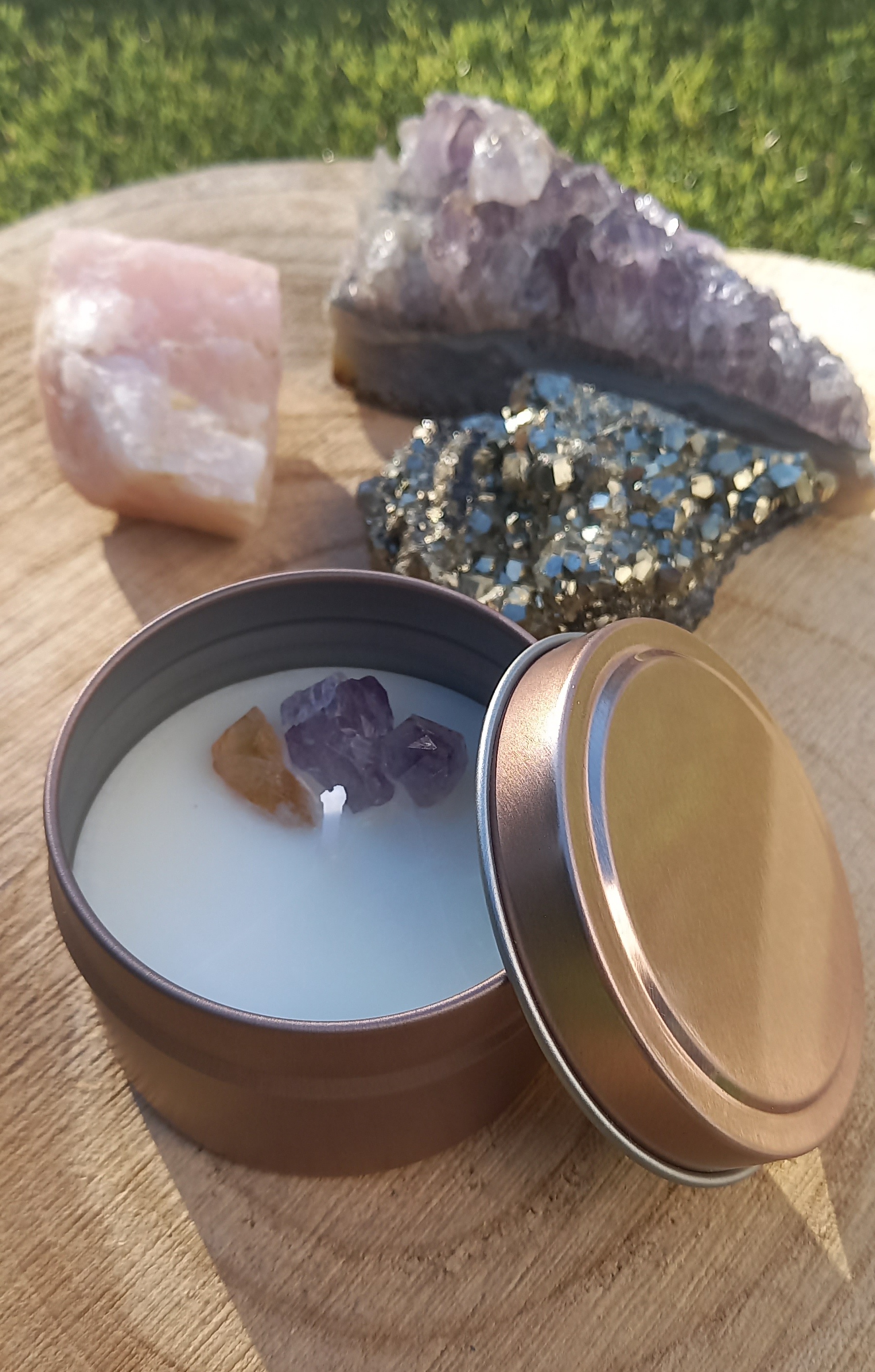 Bougie artisanale en cire de noix de coco et essence de bois de santal