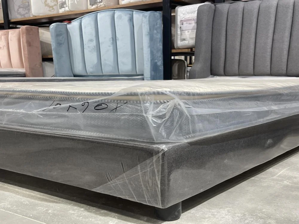 سرير مفرد بتصميم عصري وأنيق باللون الرمادي مع لوح رأس مبطن - مقاس190 * 90 سم