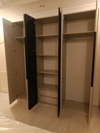 دولاب ملابس 6 أبواب – تصميم عصري وخامة قوية