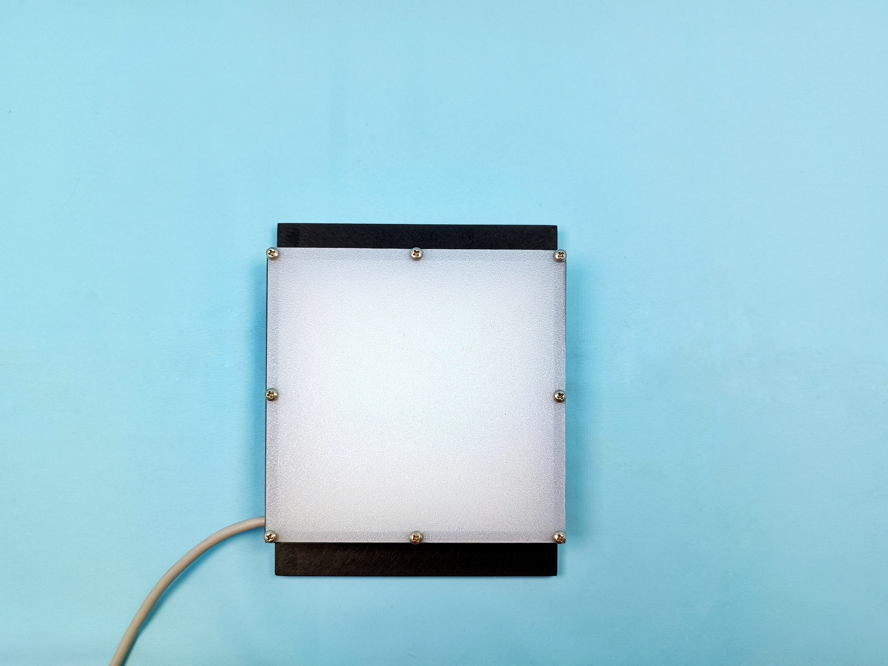 True Back Light TBL-150×100-W/R/G/B