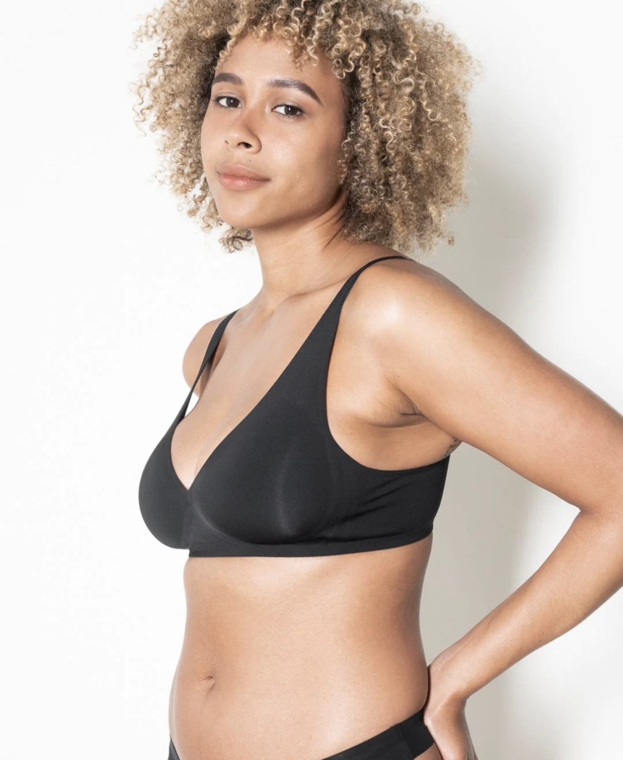 Seamless V-Cut Bra