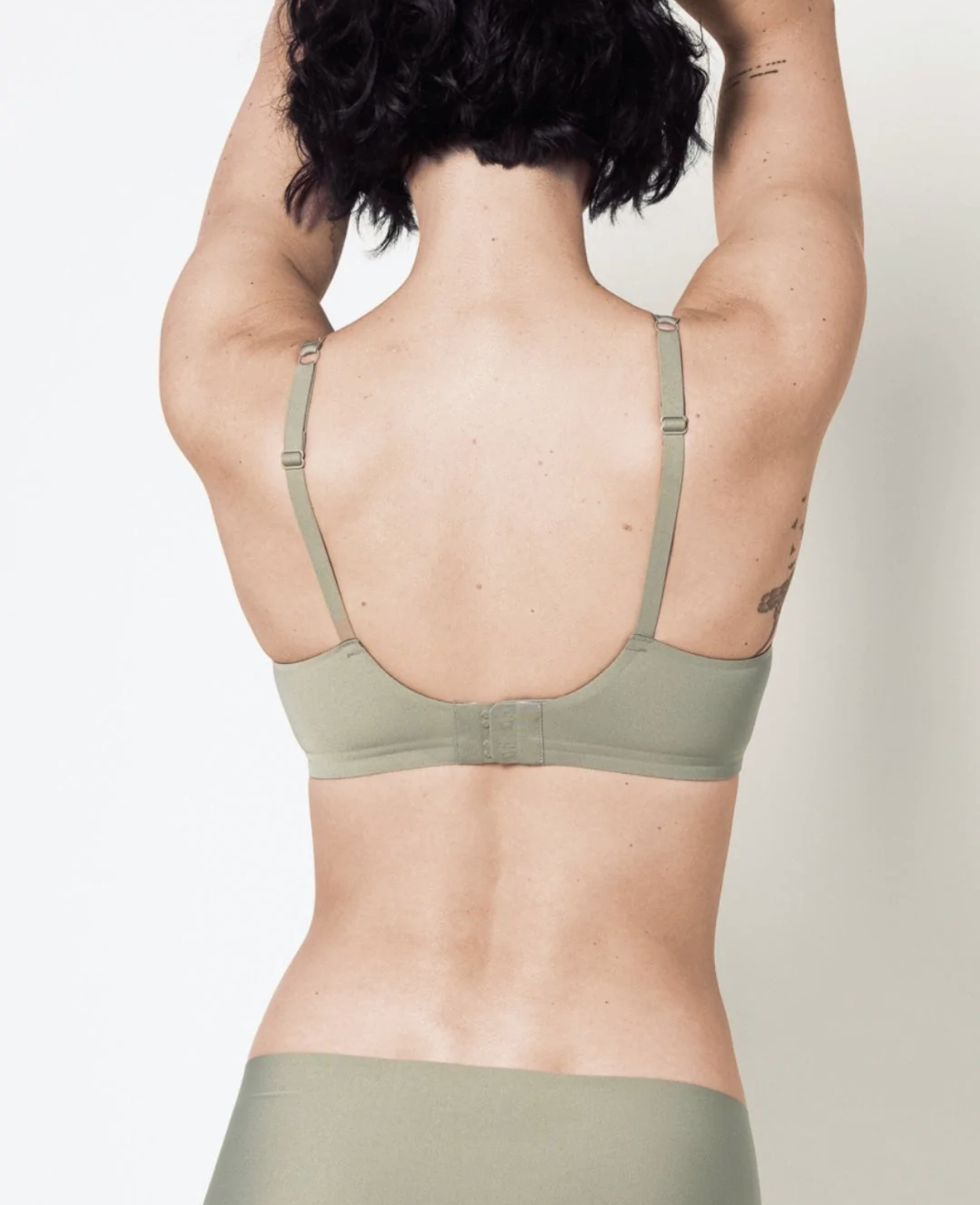 Seamless V-Cut Bra
