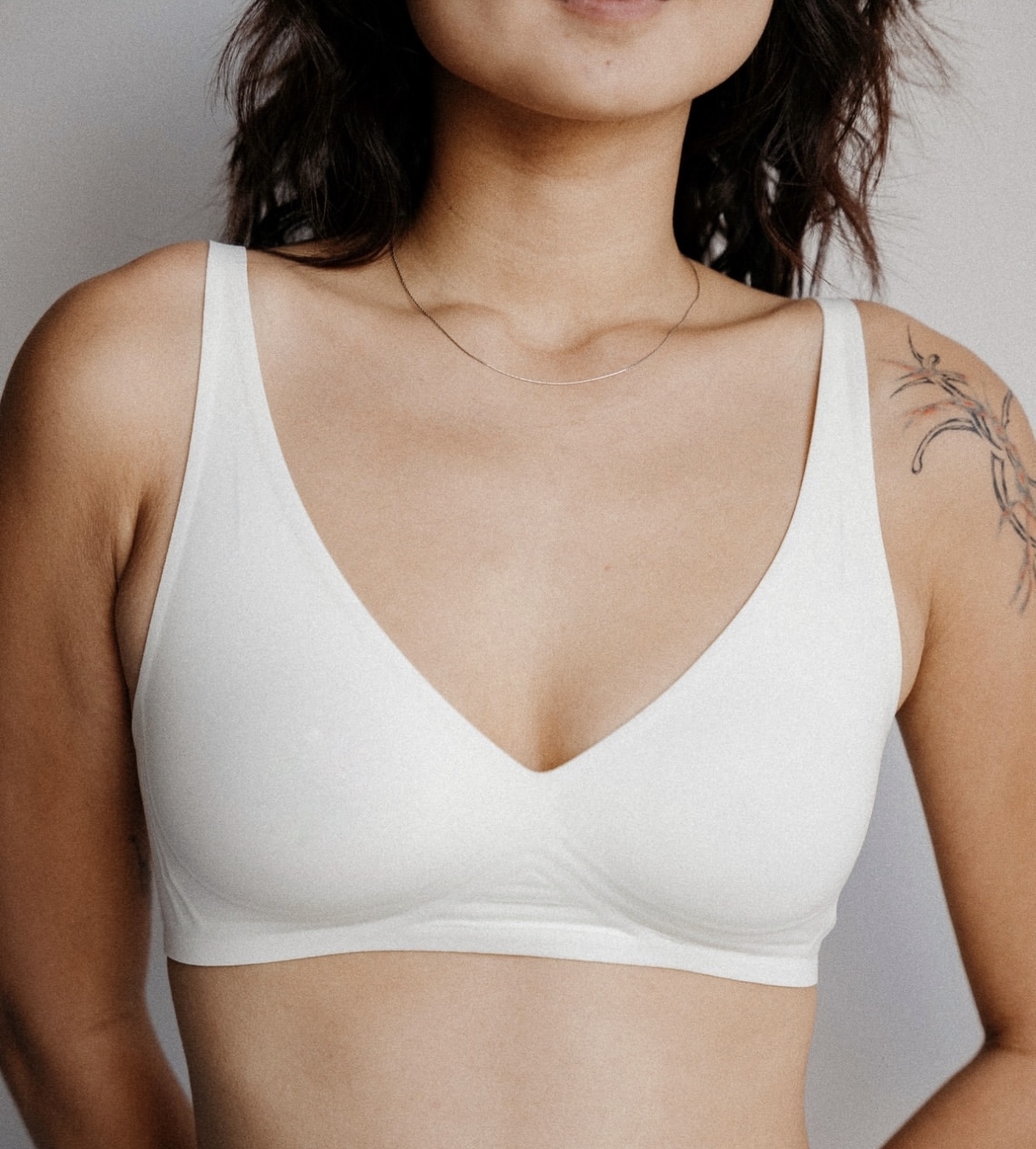 Seamless V-Cut Bra