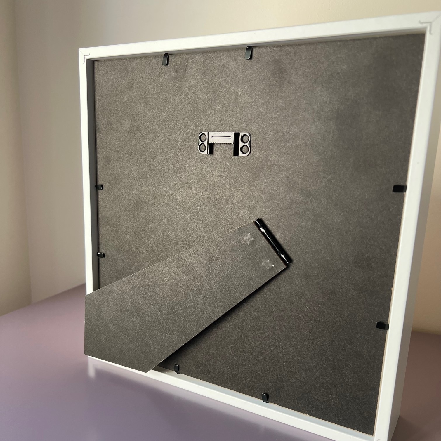 Popierinių gėlių paveikslas (live your life)