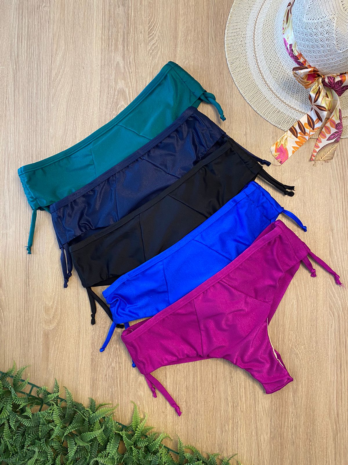 Calcinha de Biquíni em Tecido Canelado com Amarração na Lateral Ref: 1006