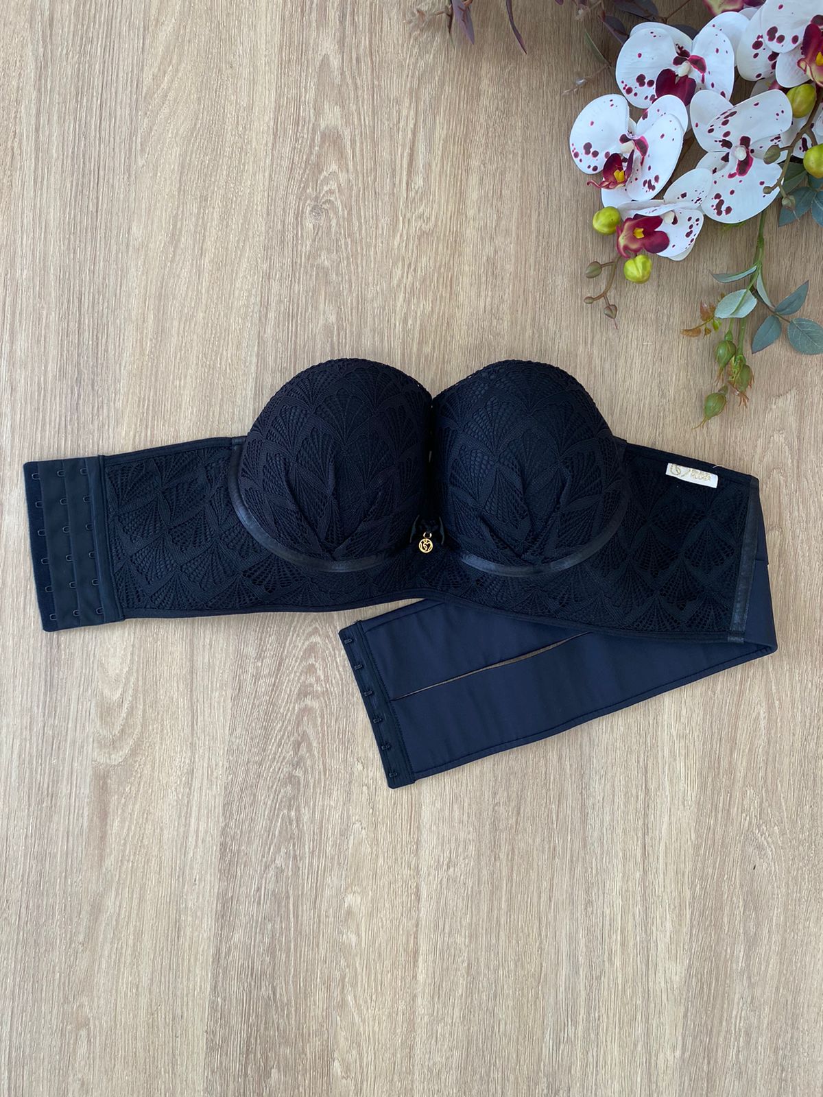 Sutiã Suki Tomara Caia Rendado com Base de Espuma, com Dois Elásticos nas Costas Ref: 1021