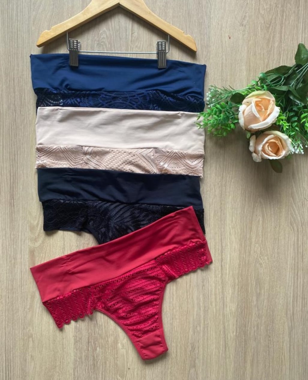 Calcinha Fio renda Plus Ref: 146