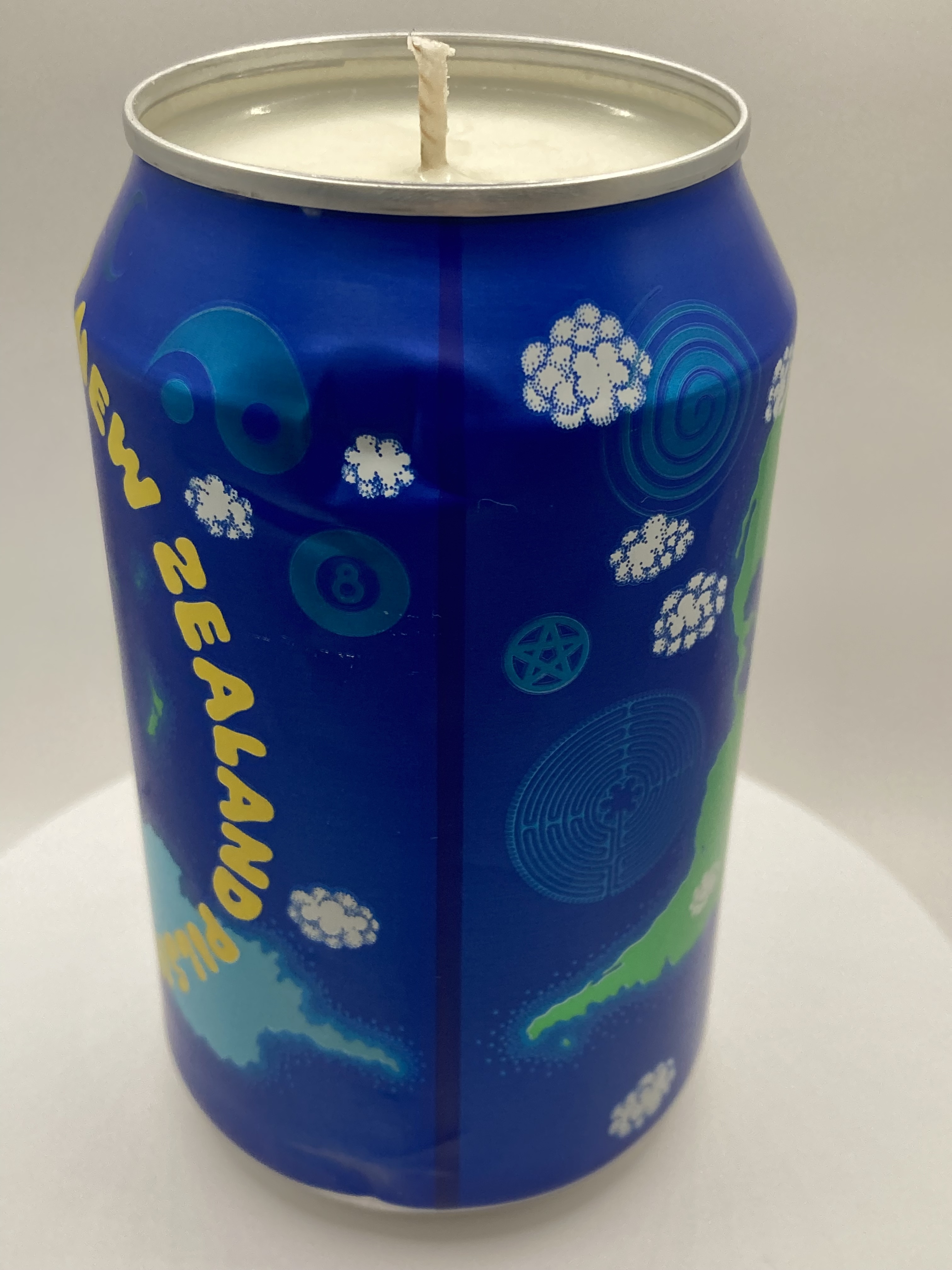 Limited Edition Carlo's Worldwide New Zealand Pilsner Can-dle - Hand Poured Vegan Soy Candle, Eco-Friendly, Ideal Christmas/Secret Santa Gift