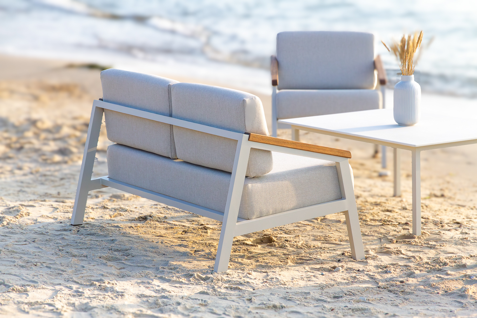 SandSea lauko baldų komplektas – keturvietis dizainas terasoms ir sodams