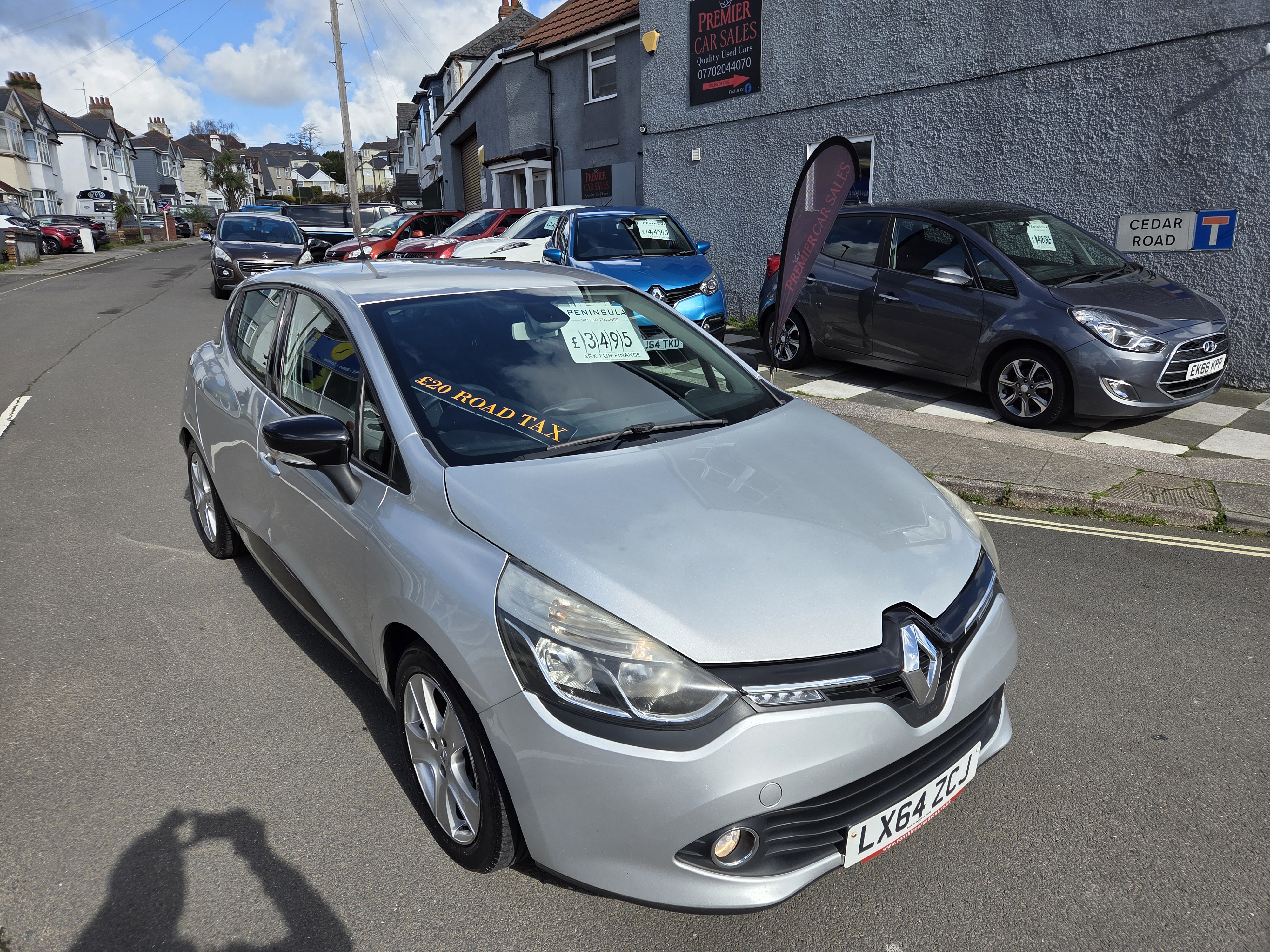 🤩 STUNNING & ECONOMICAL 2014 (64) RENAULT CLIO 1.5 DIESEL 🤩
