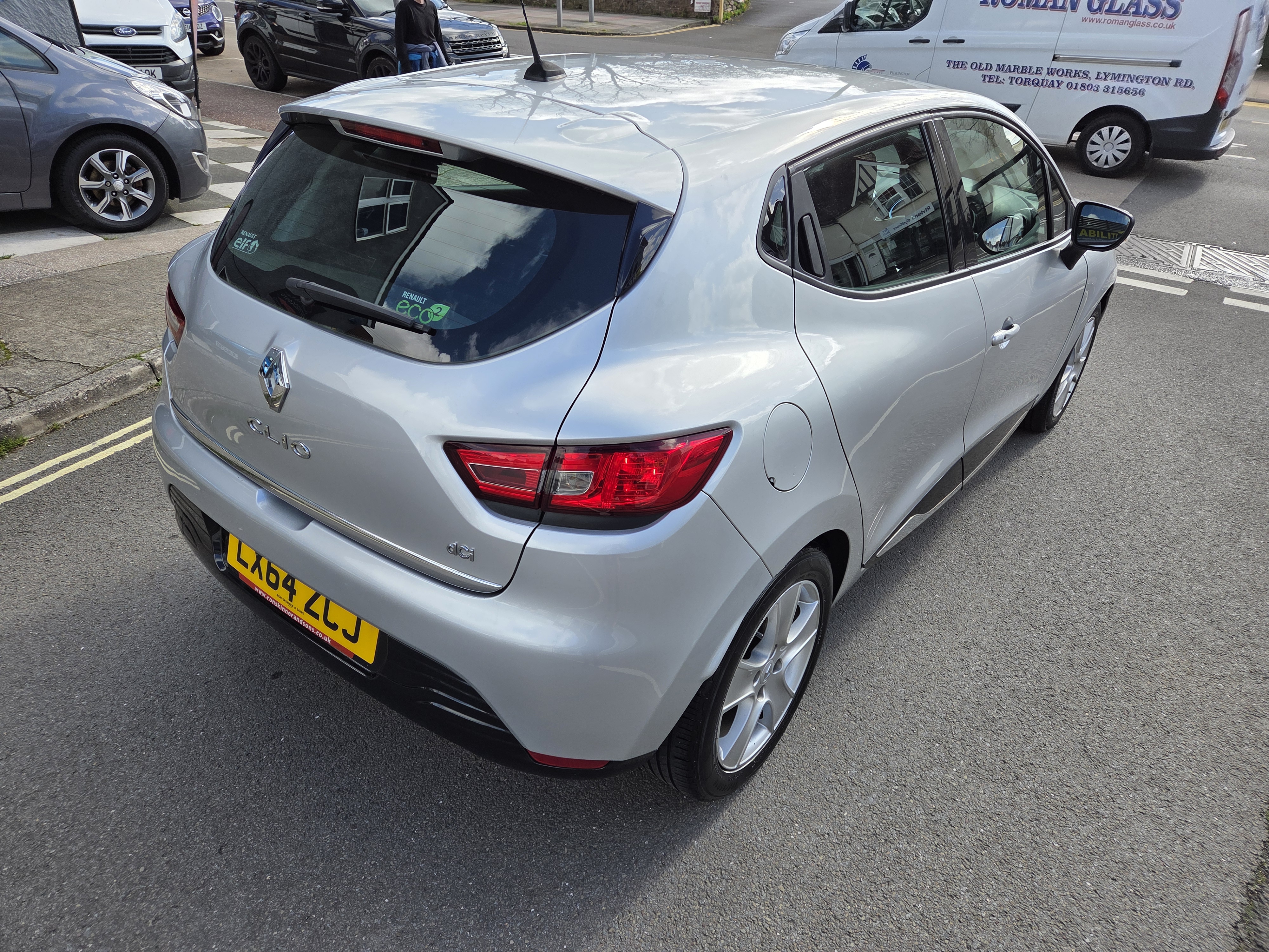 🤩 STUNNING & ECONOMICAL 2014 (64) RENAULT CLIO 1.5 DIESEL 🤩