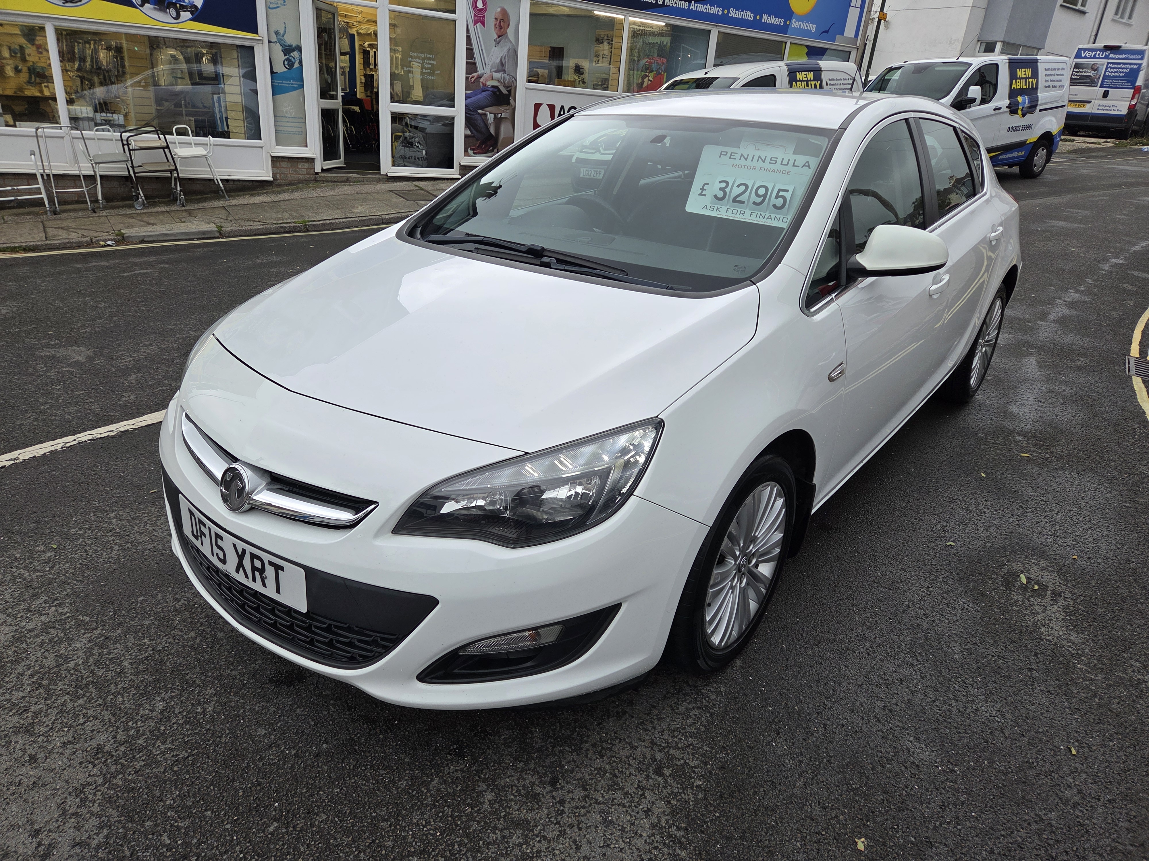 🤩HIGH SPEC & ECONOMICAL 2015 VAUXHALL ASTRA EXCITE 1.4 PETROL 🤩