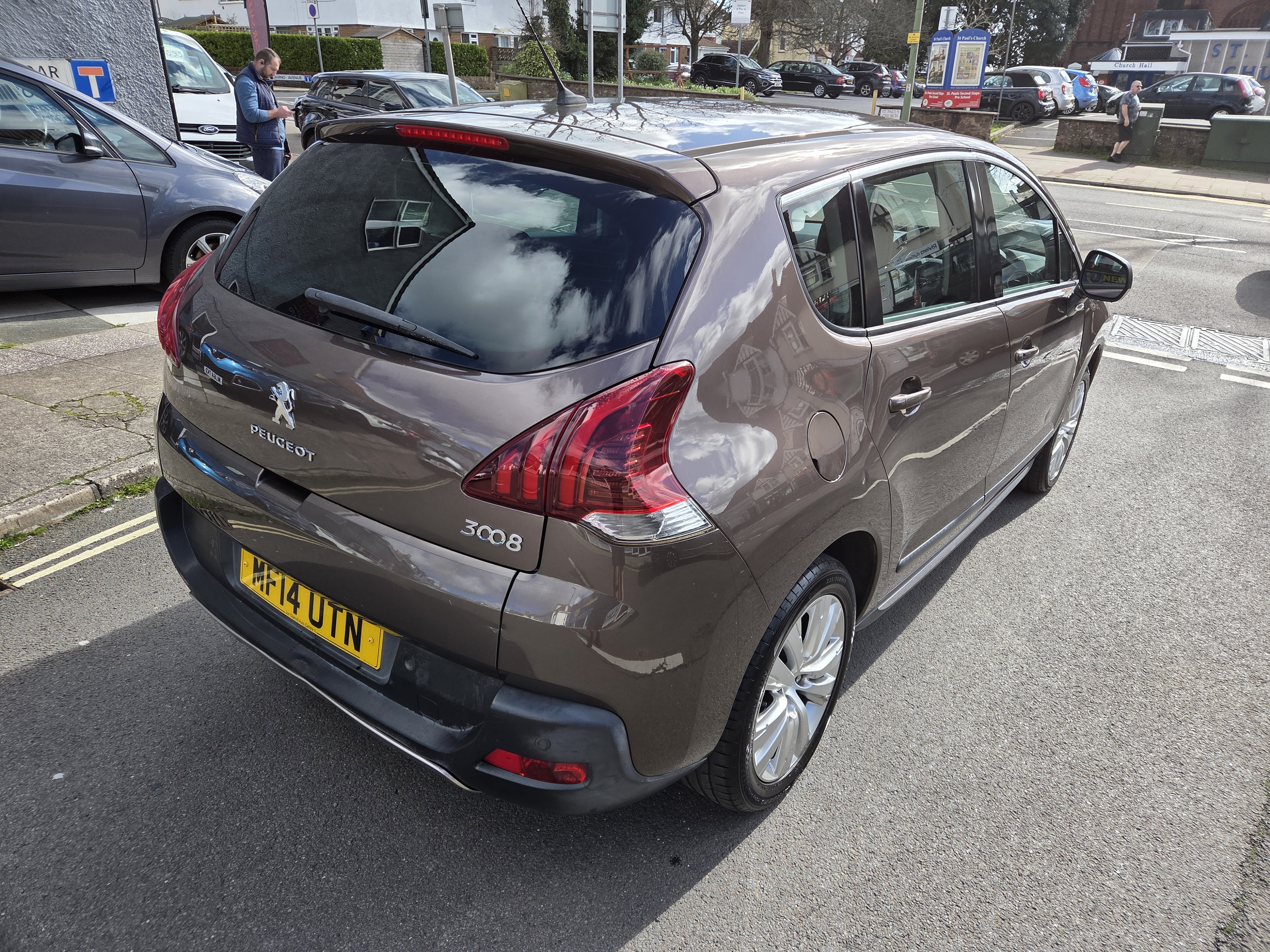 🤩 LOW MILEAGE, ECONOMICAL 2014 PEUGEOT 3008 1.6 DIESEL 🤩