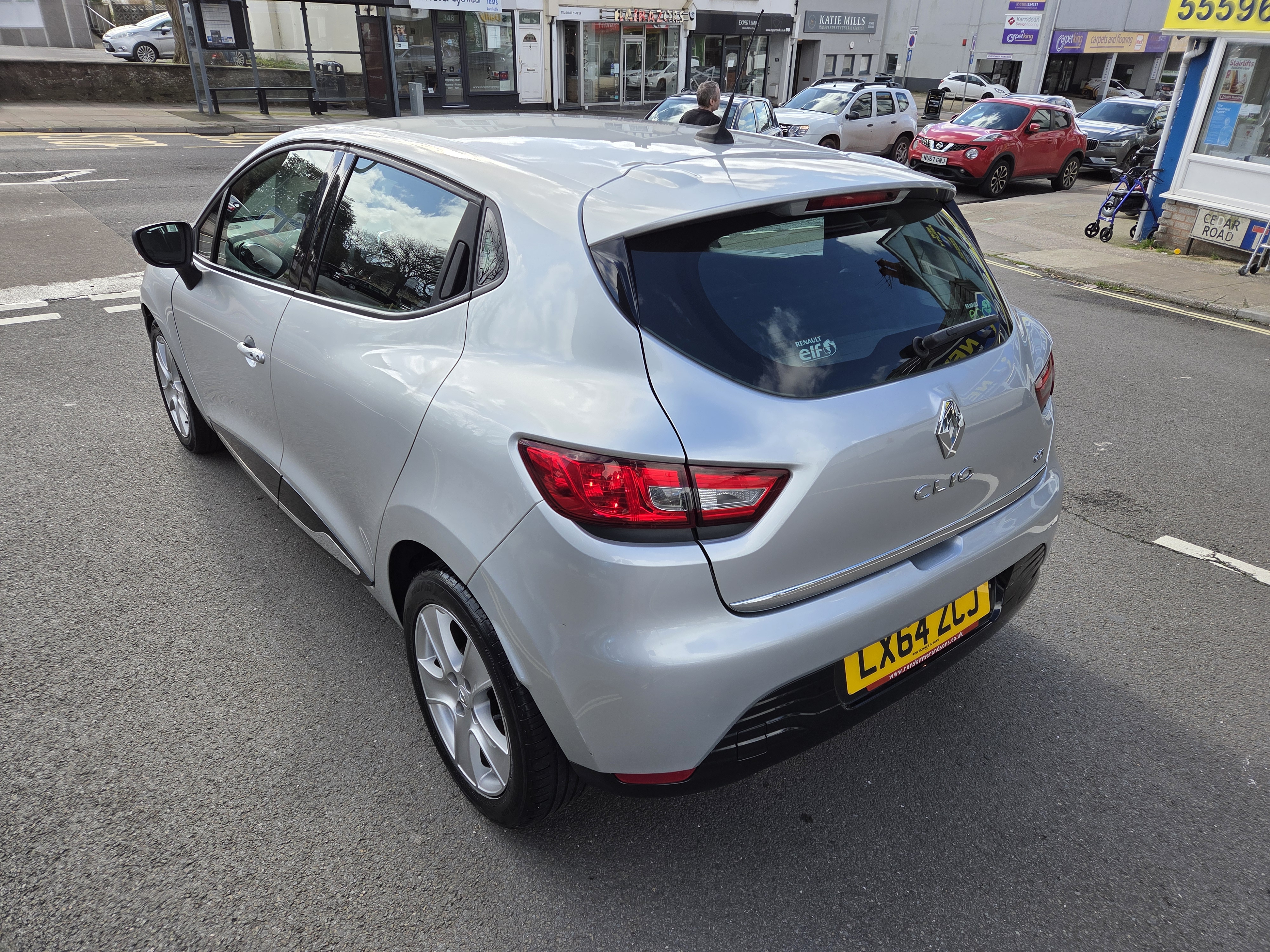 🤩 STUNNING & ECONOMICAL 2014 (64) RENAULT CLIO 1.5 DIESEL 🤩
