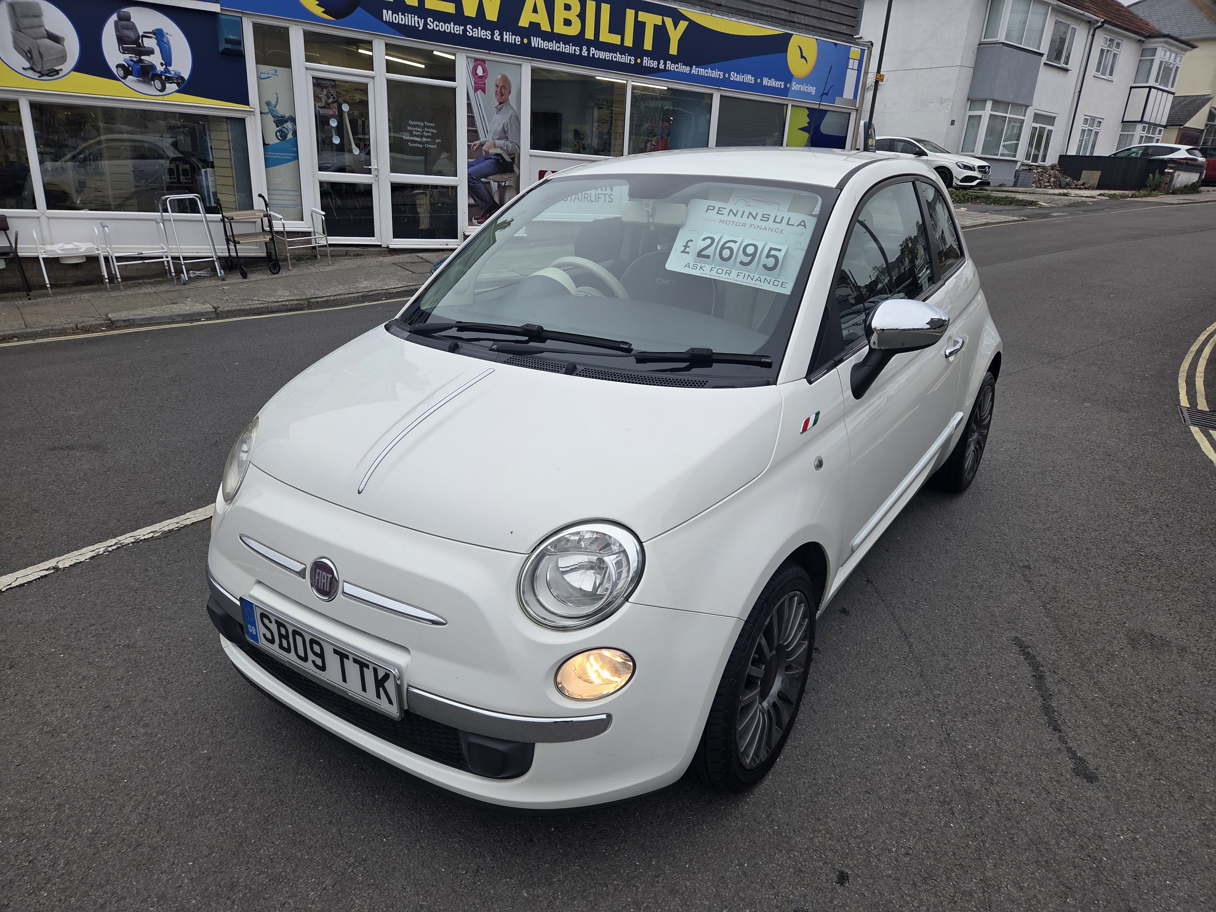 🤩 STUNNING & LOW MILEAGE 2009 FIAT 500 1.2 PETROL 🤩