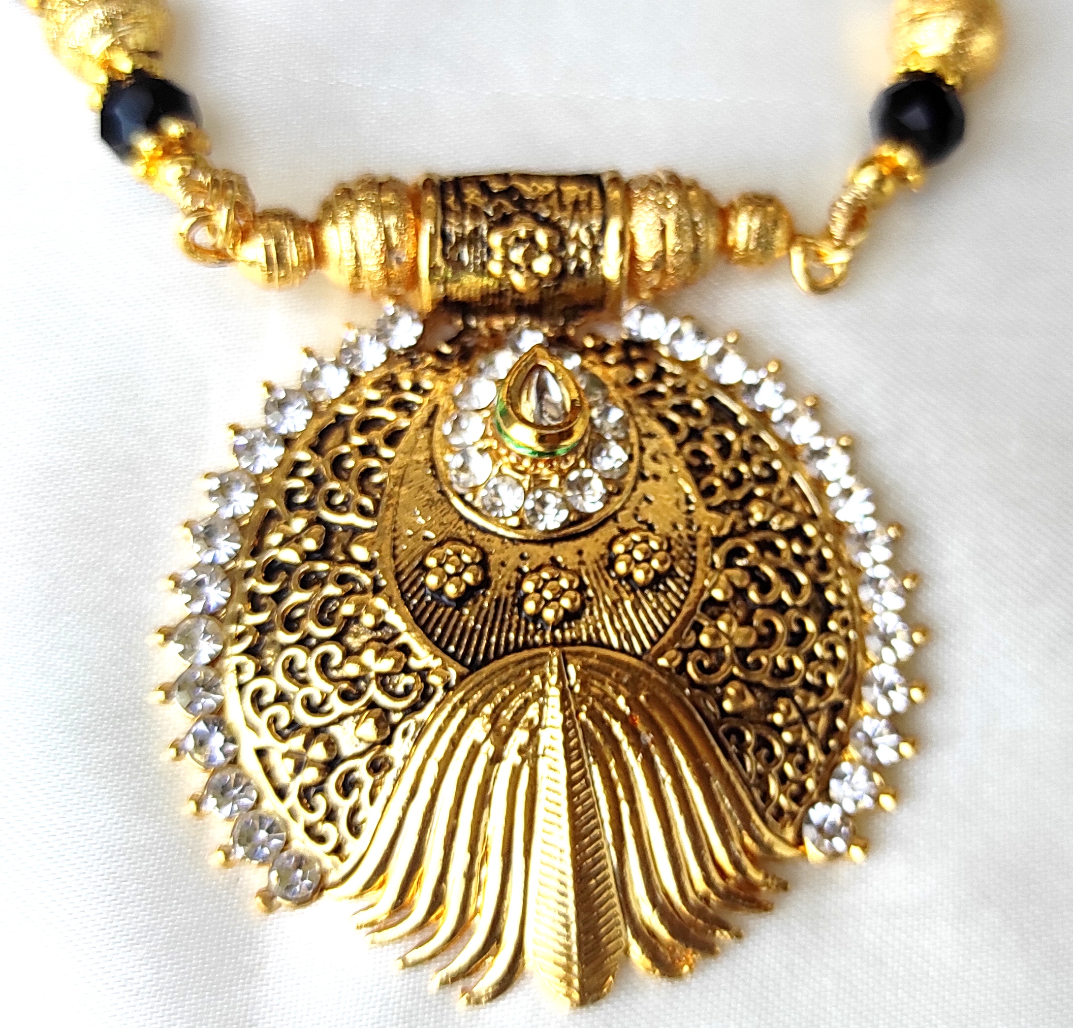 Traditional piece of jewelry worn by married Hindu women