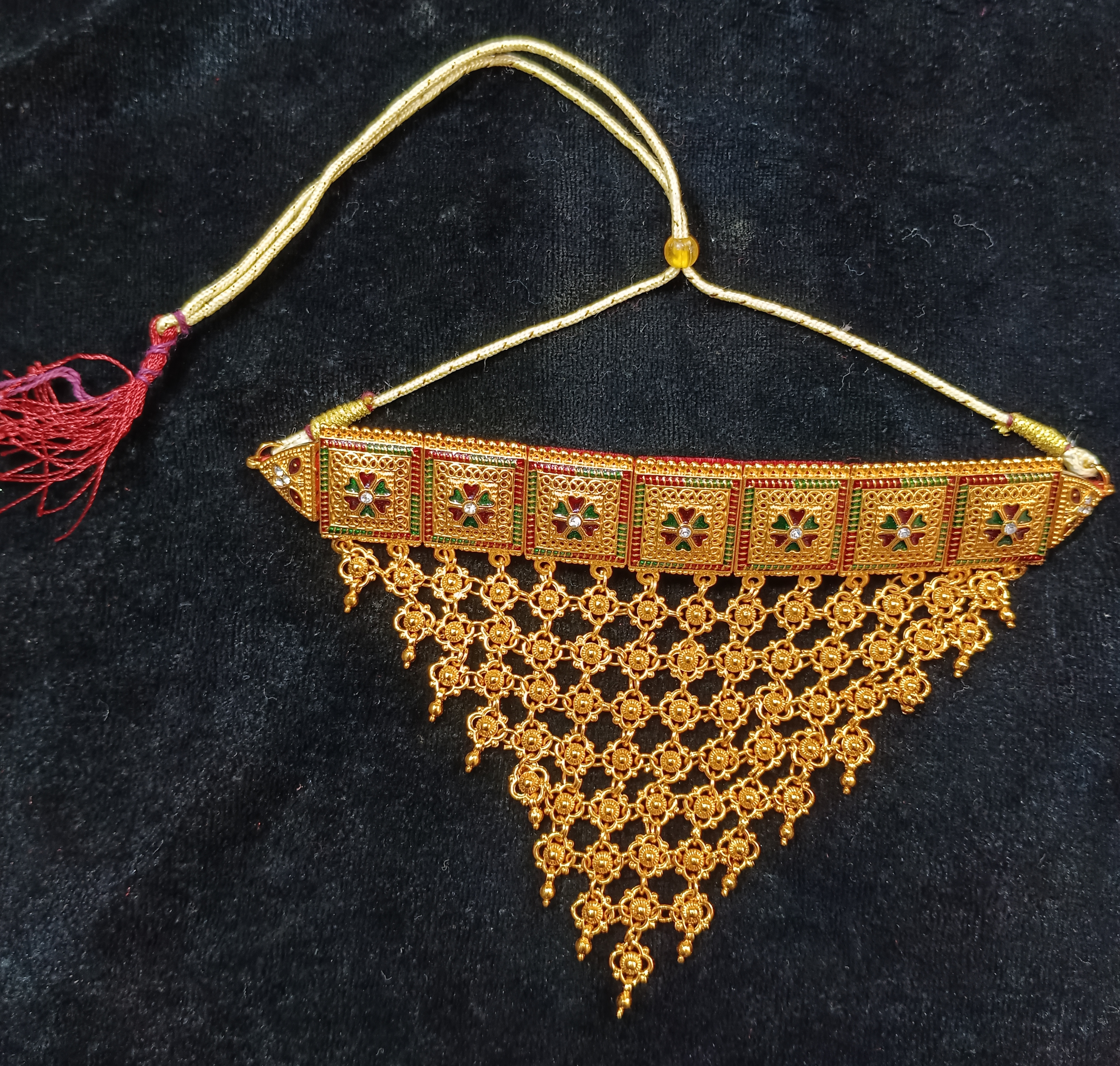 Exquisite Gold Necklace