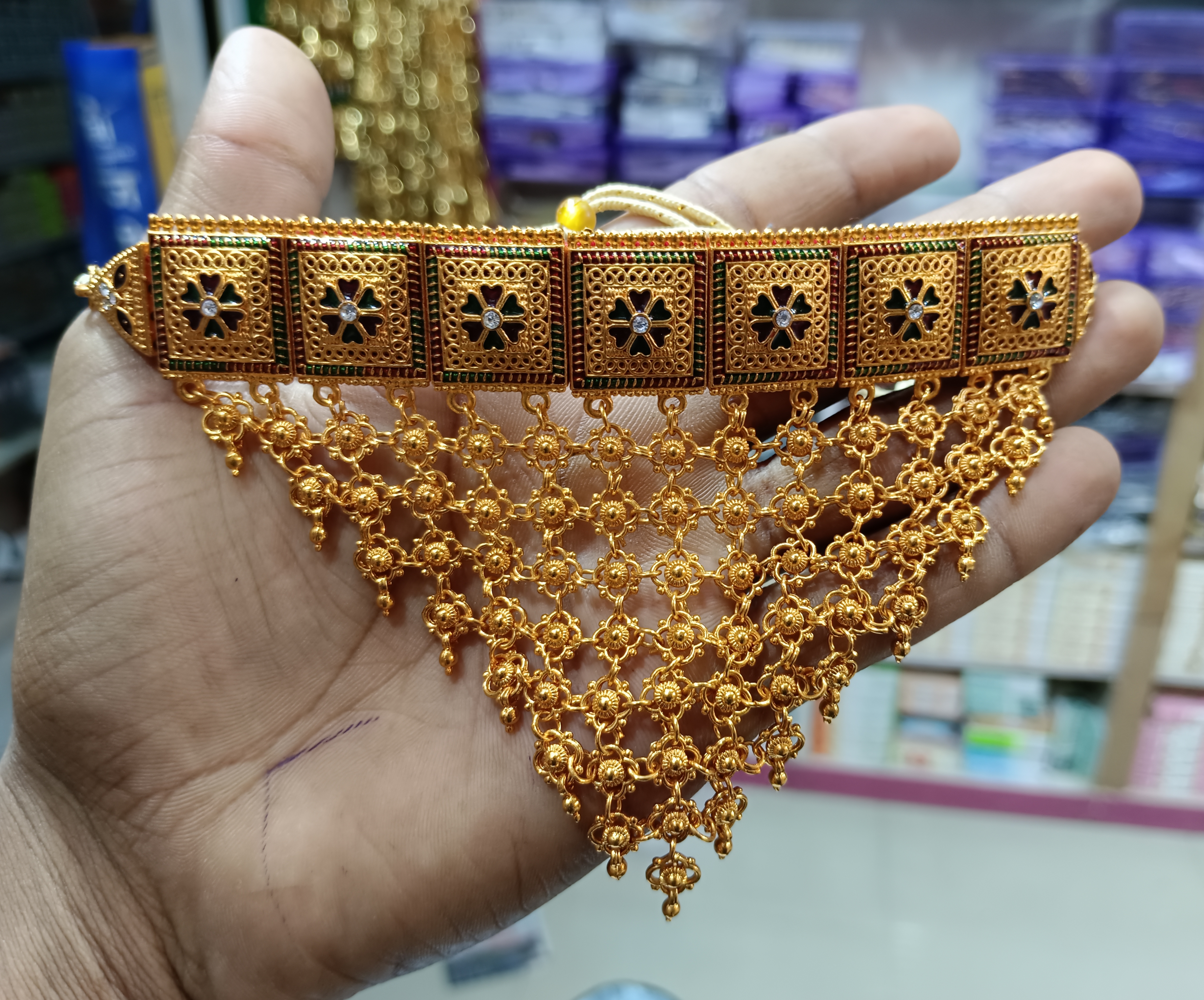 Exquisite Gold Necklace