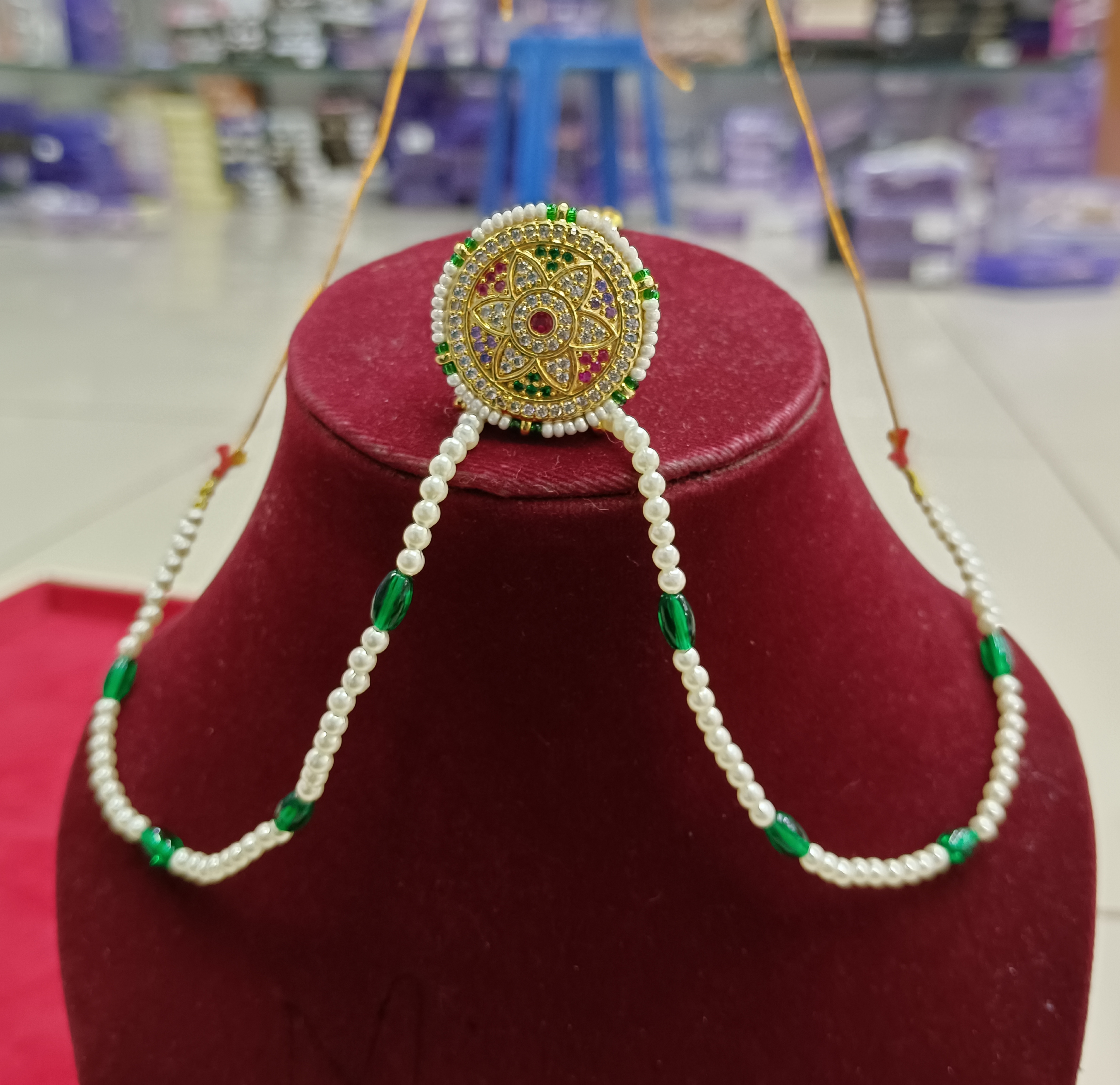 Traditional Indian Maang Tikka