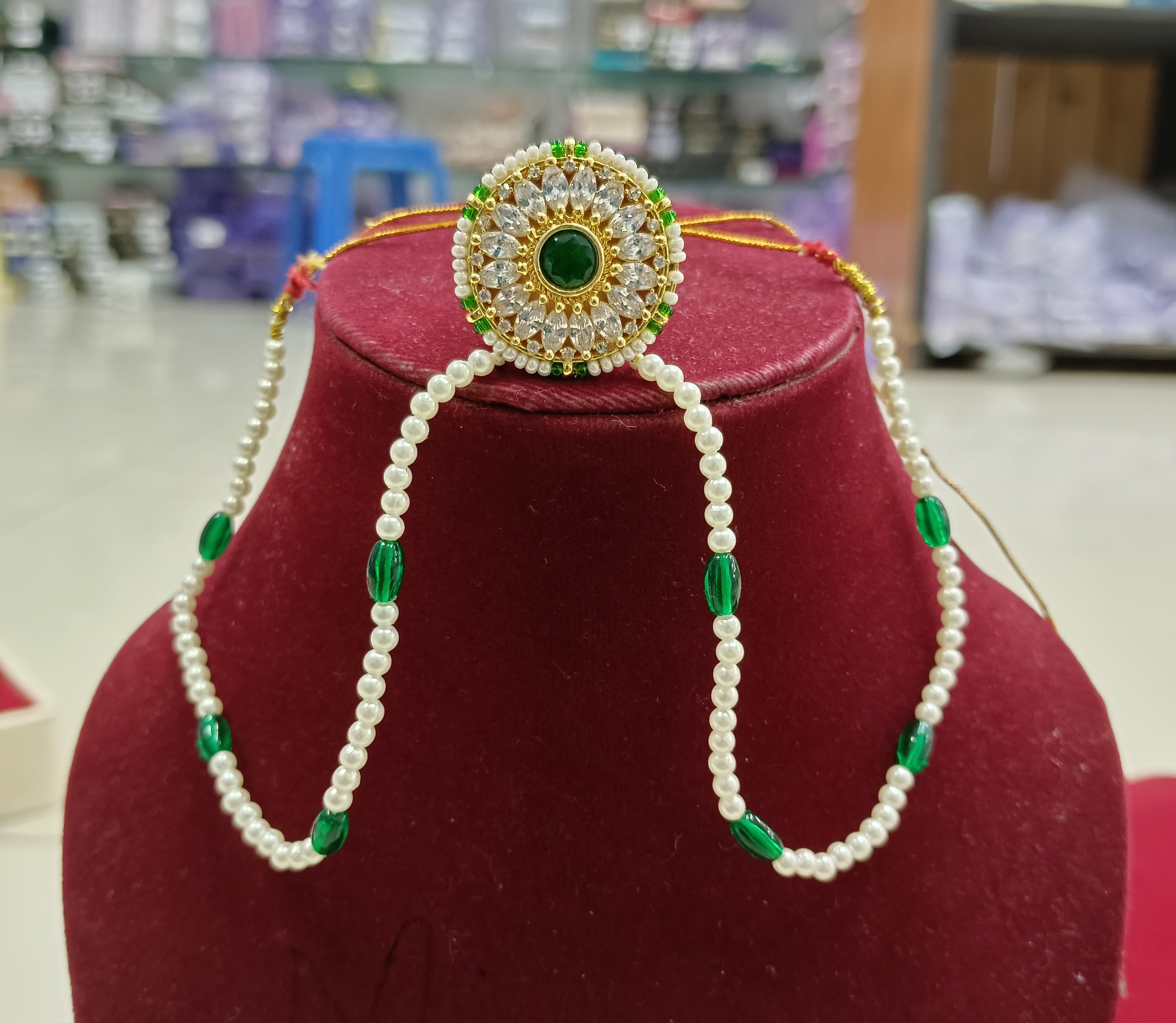 Traditional Indian Maang Tikka