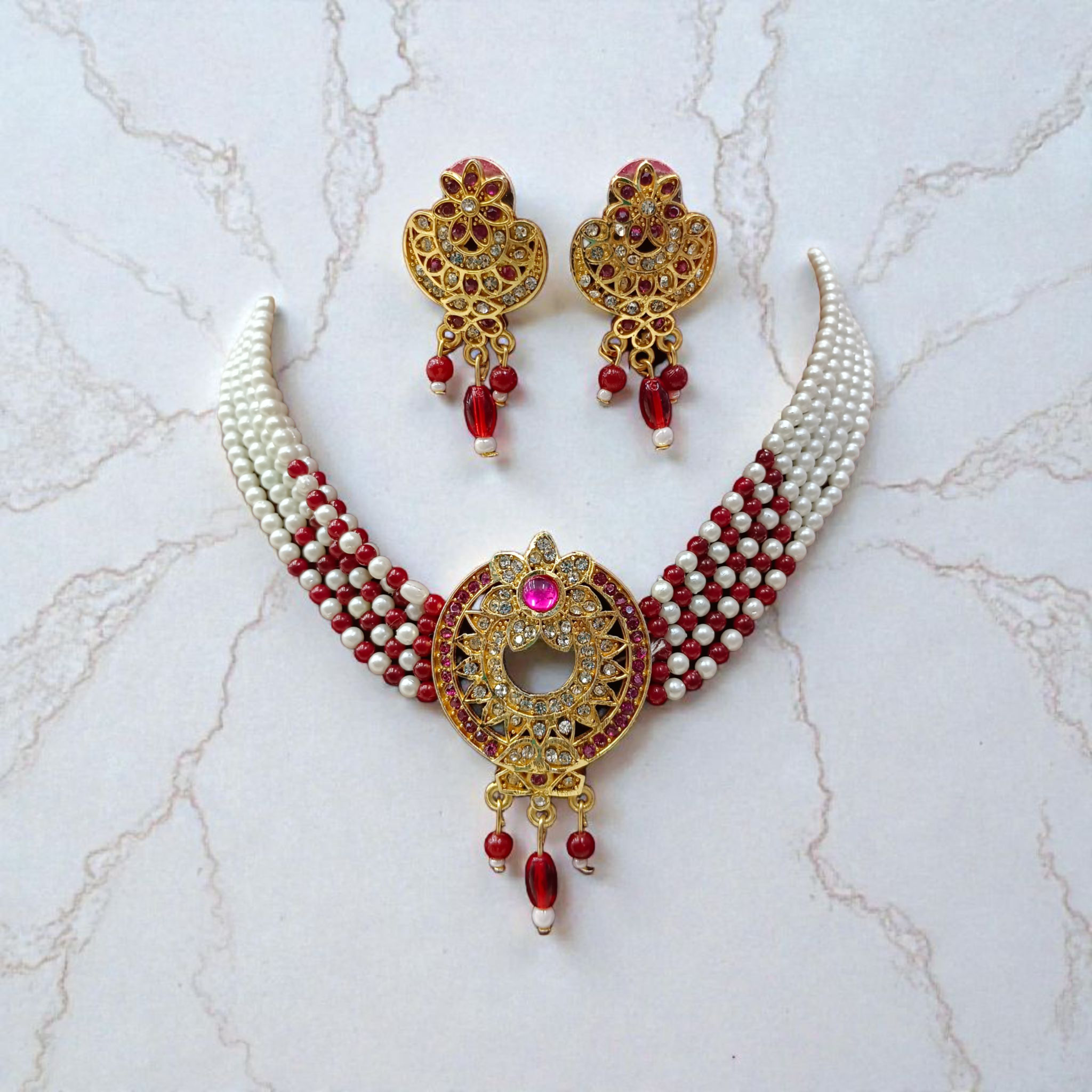 Traditional Pearl and Gold Jewelry Set