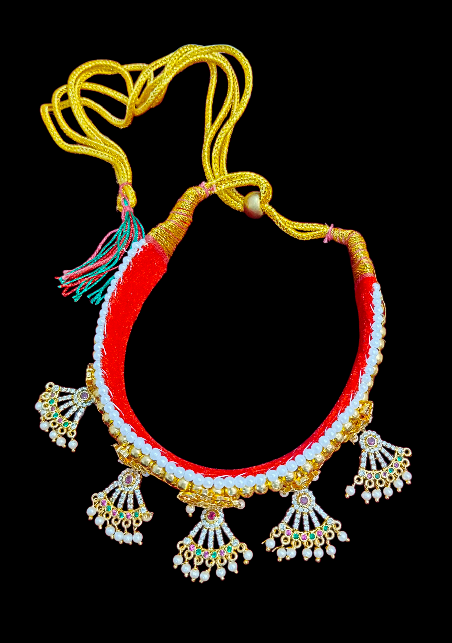 Traditional Pearl and Gold Choker Necklace