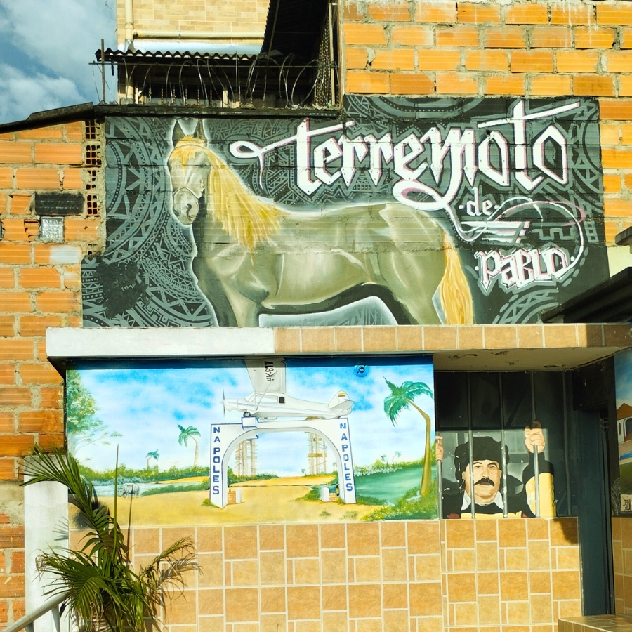 EL TOUR PROHIBIDO 