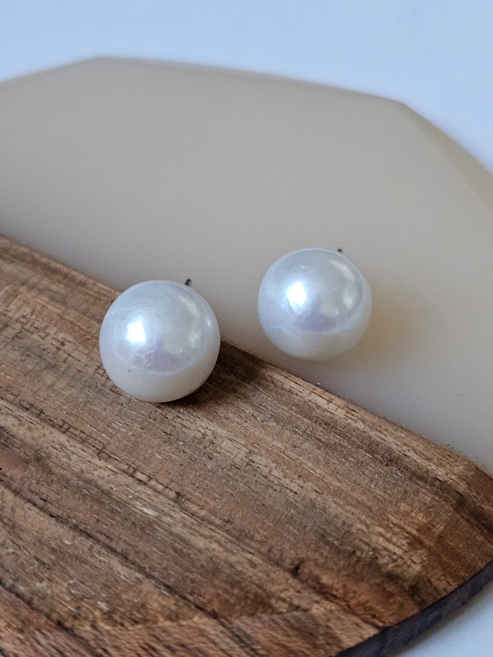 Classic White Edison Pearl Studs
