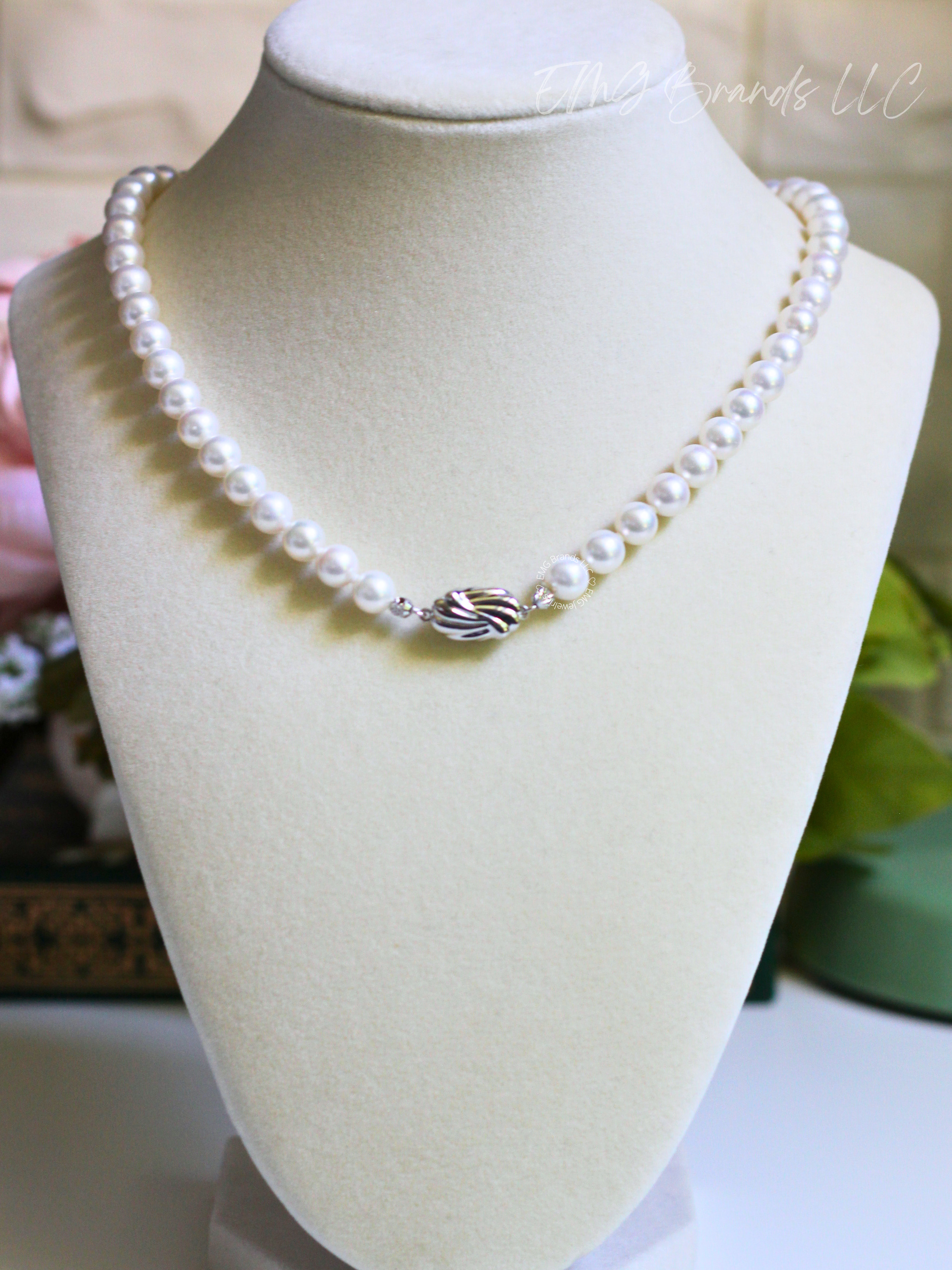 Japan White Akoya Pearl Necklace