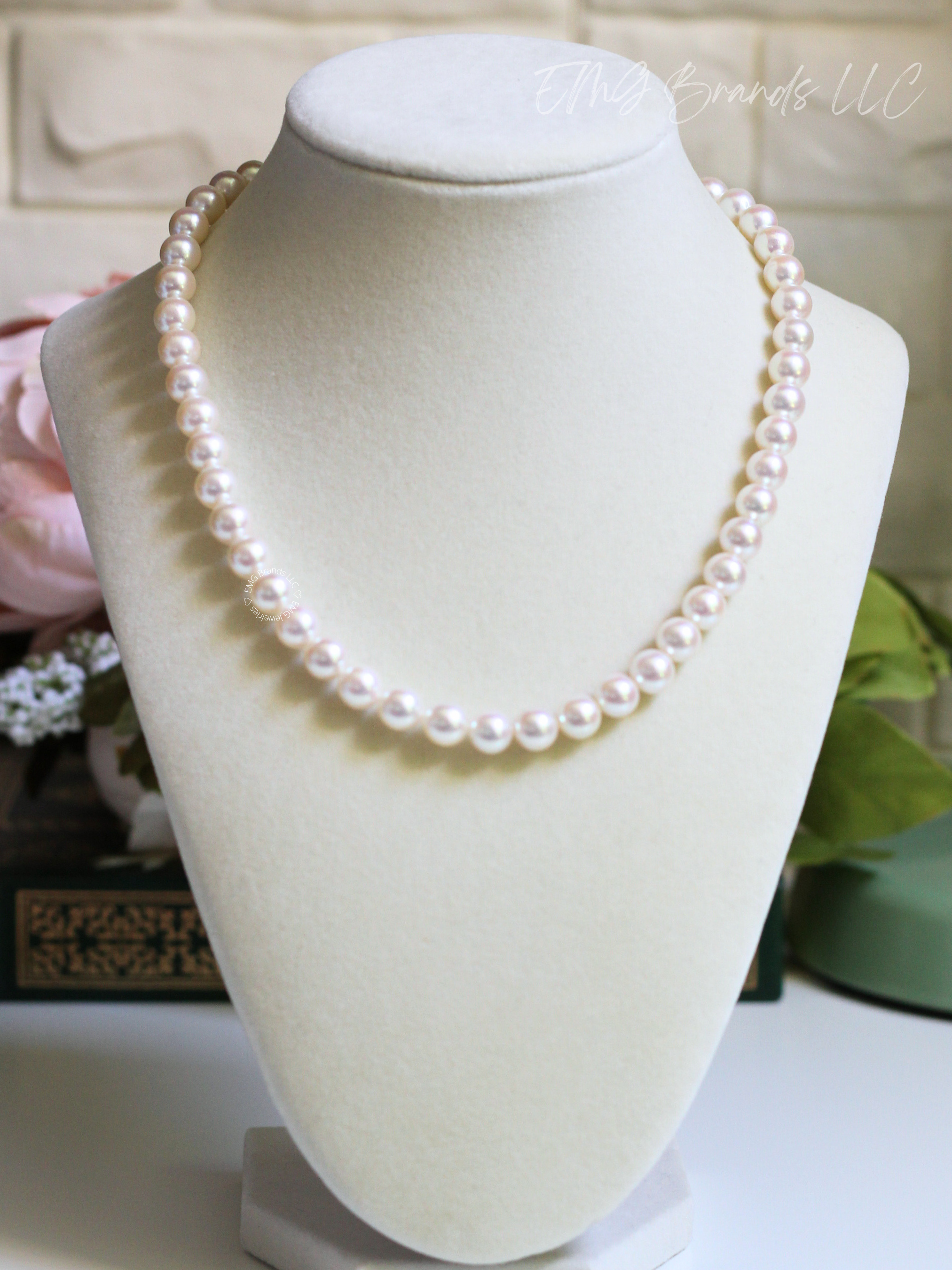 Classic Japanese Akoya Pearls with Rosy Pink Overtone