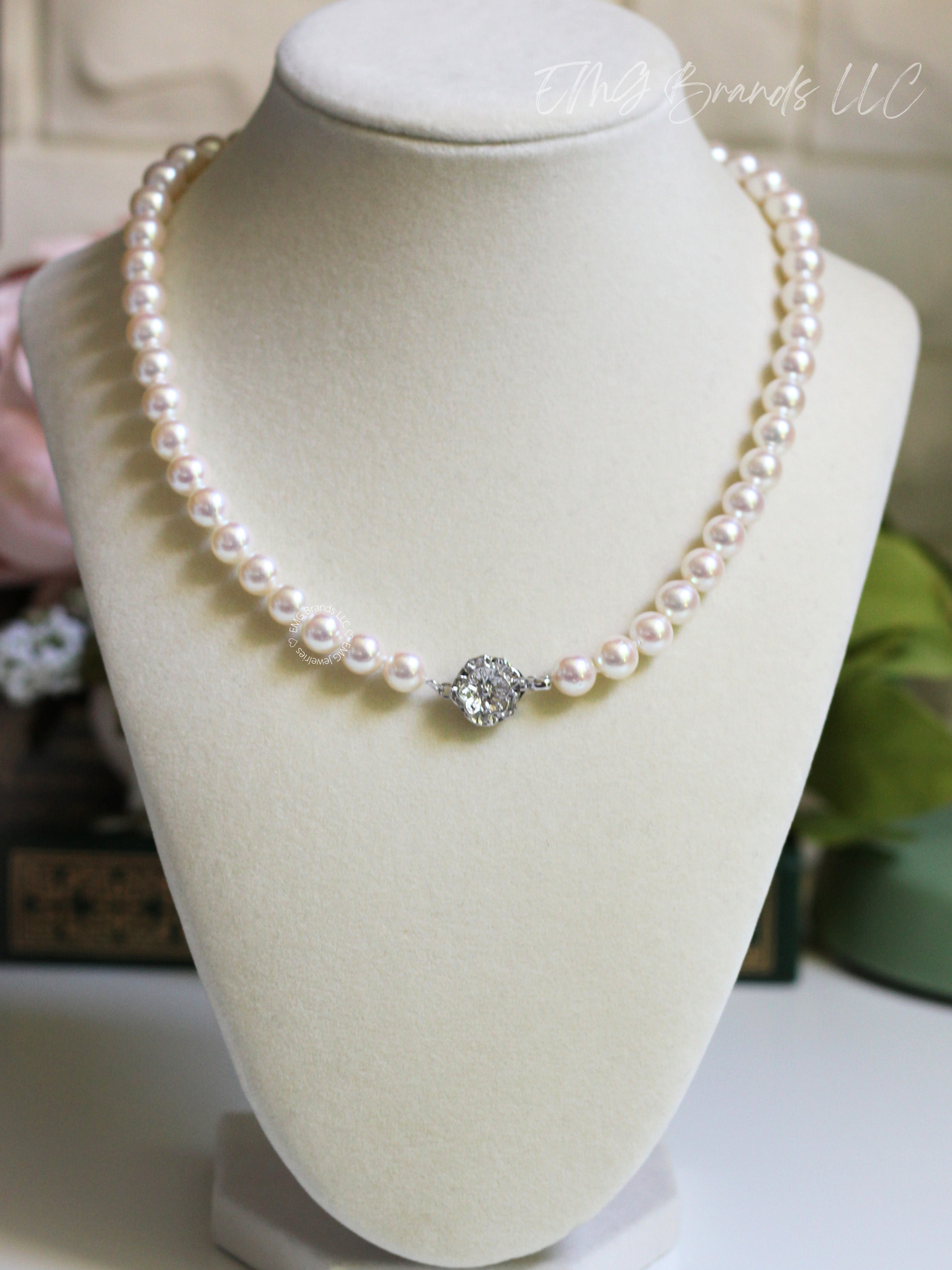 Classic Japanese Akoya Pearls with Rosy Pink Overtone