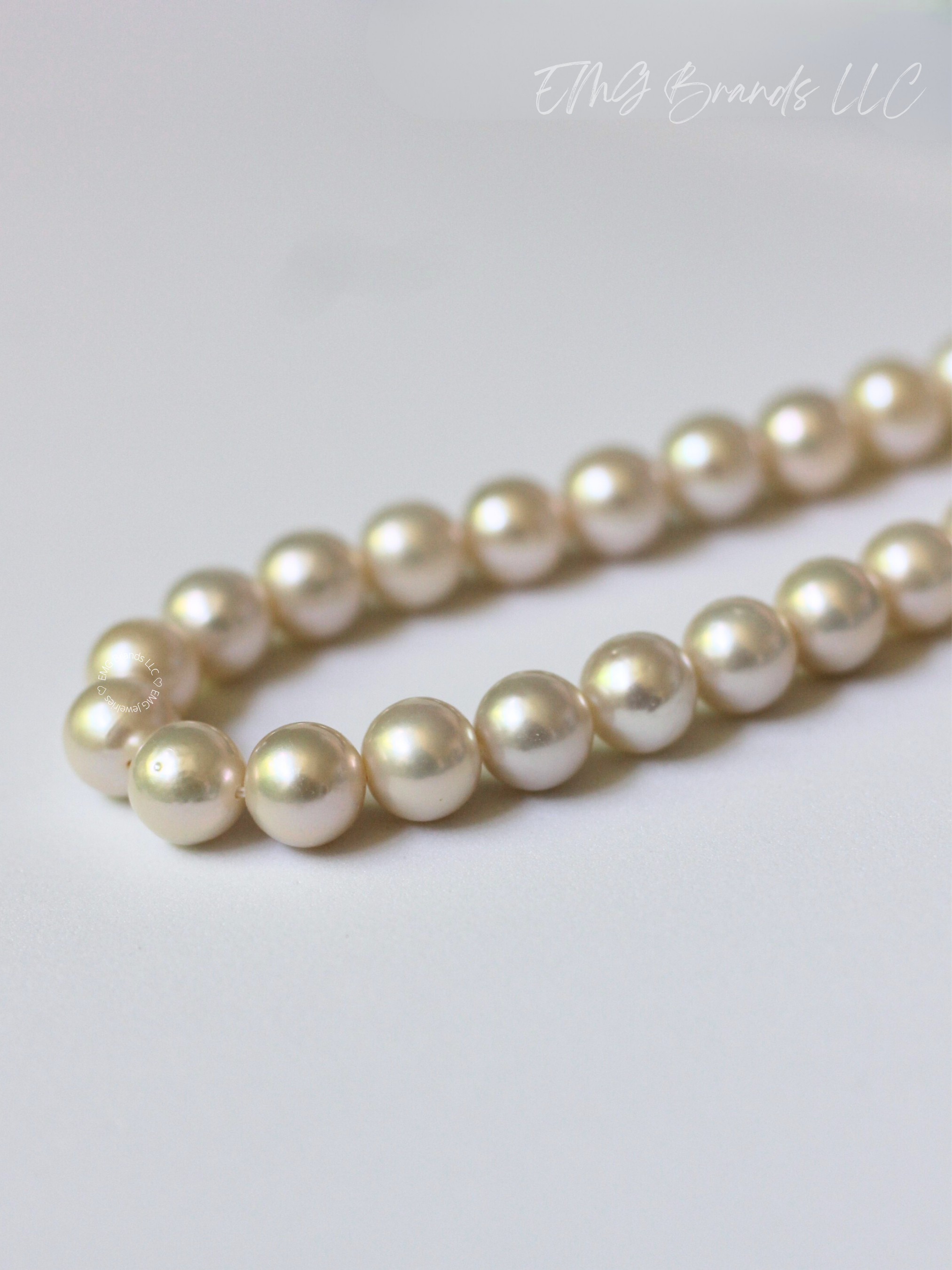 Classic Japanese White Akoya Pearl Necklace