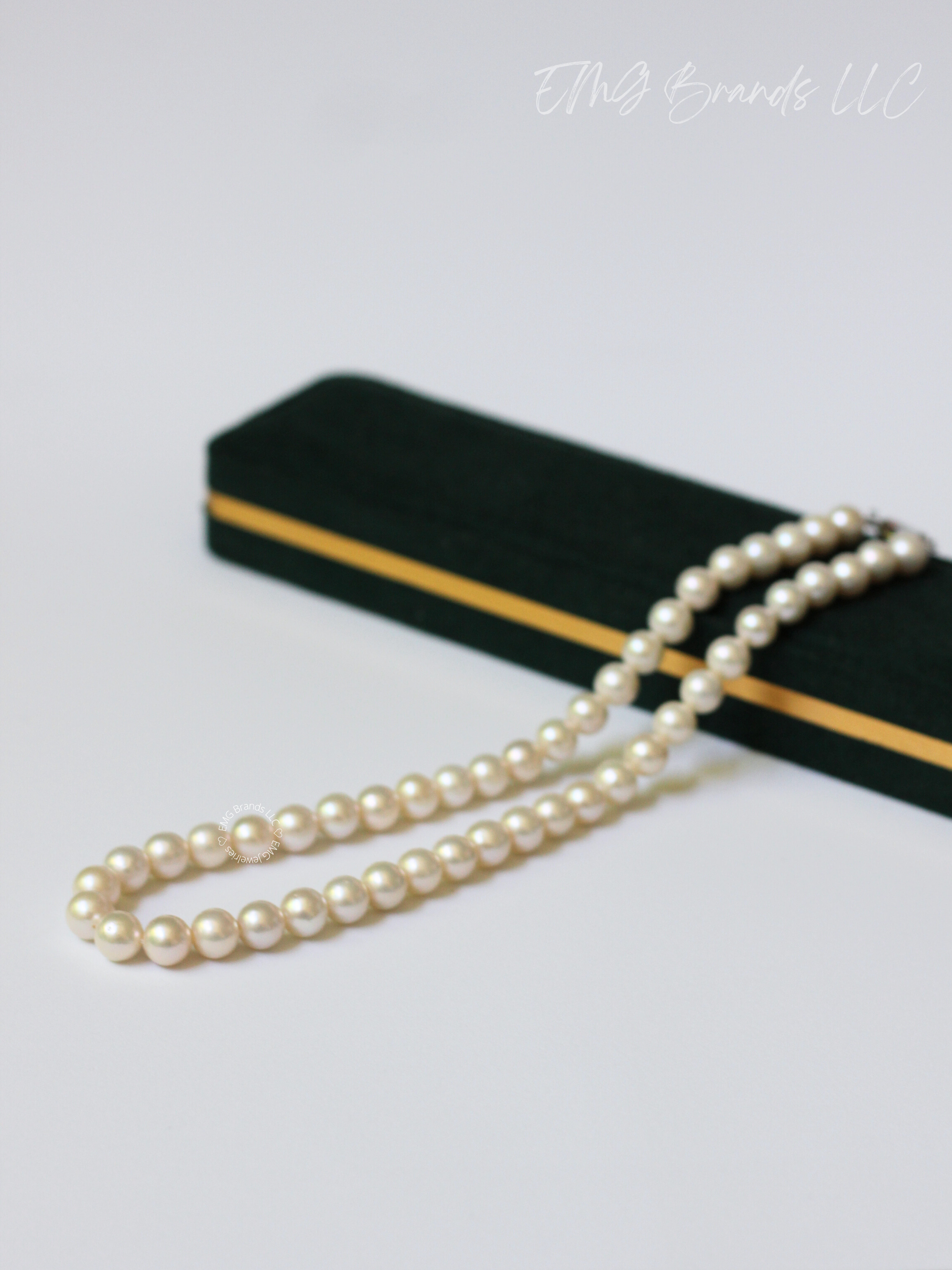 Classic Japanese White Akoya Pearl Necklace