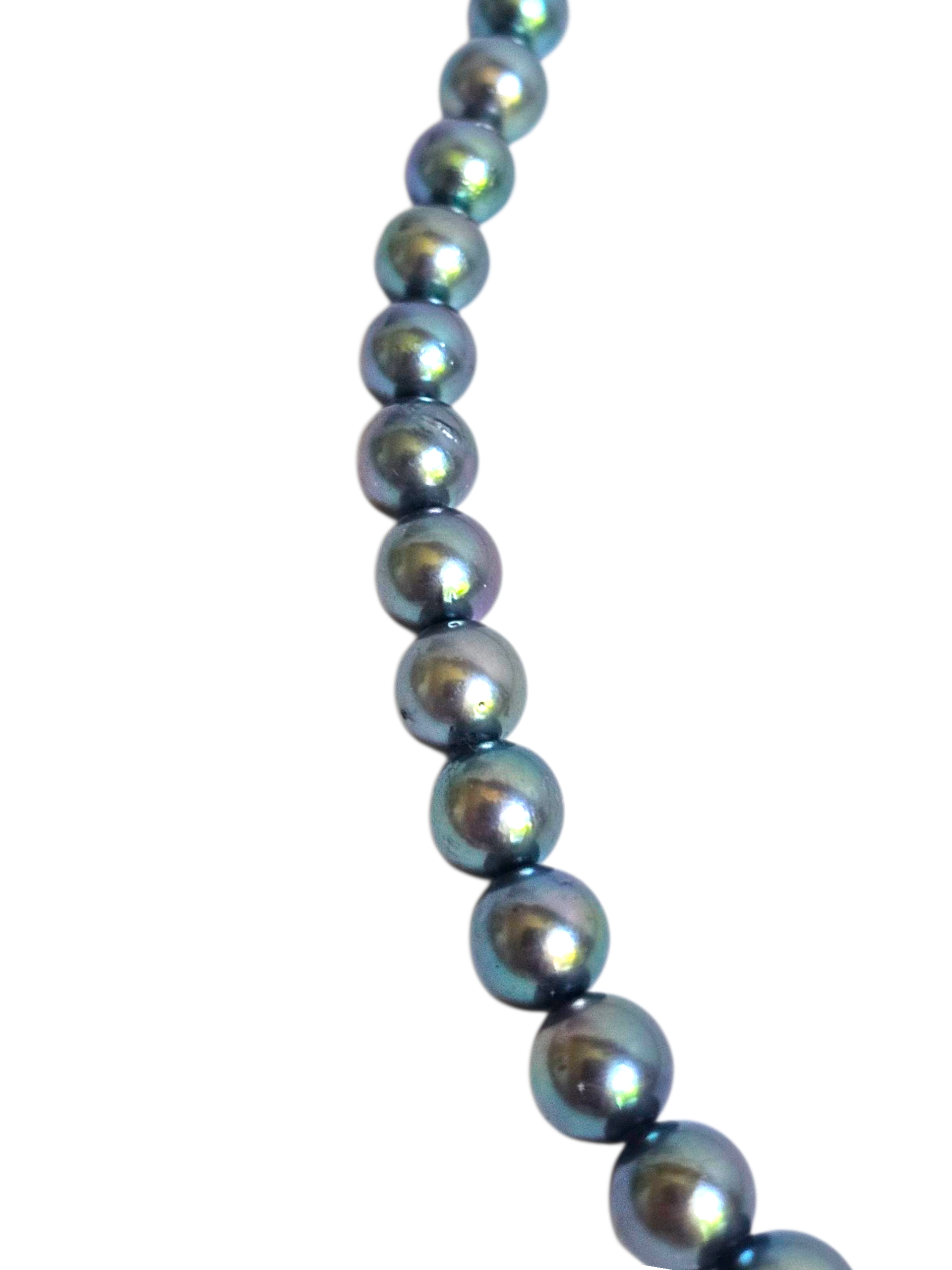 Japanese Akoya Pearl Necklace with Blue Green Overtone