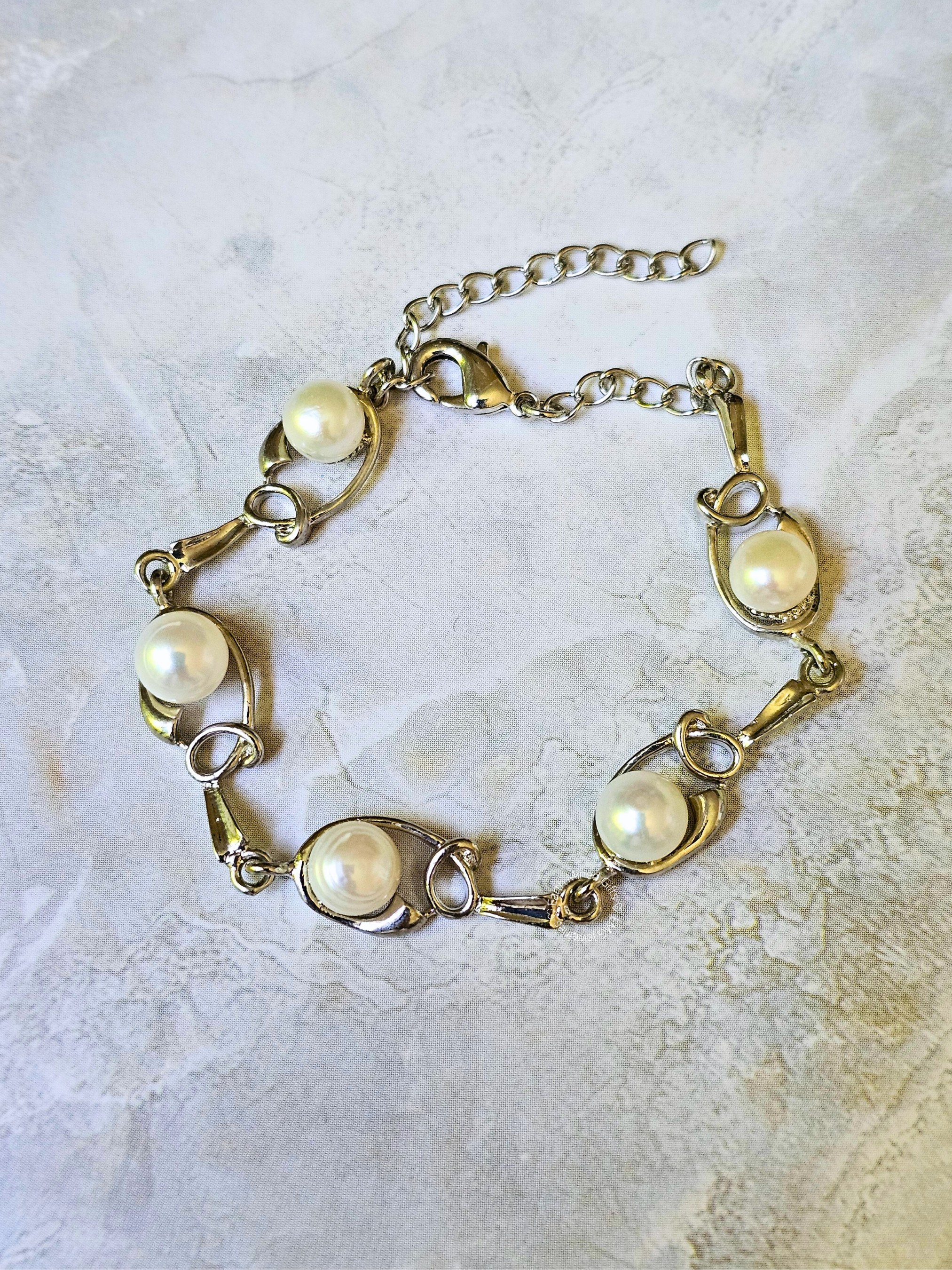 Elegant Pearl Bracelets