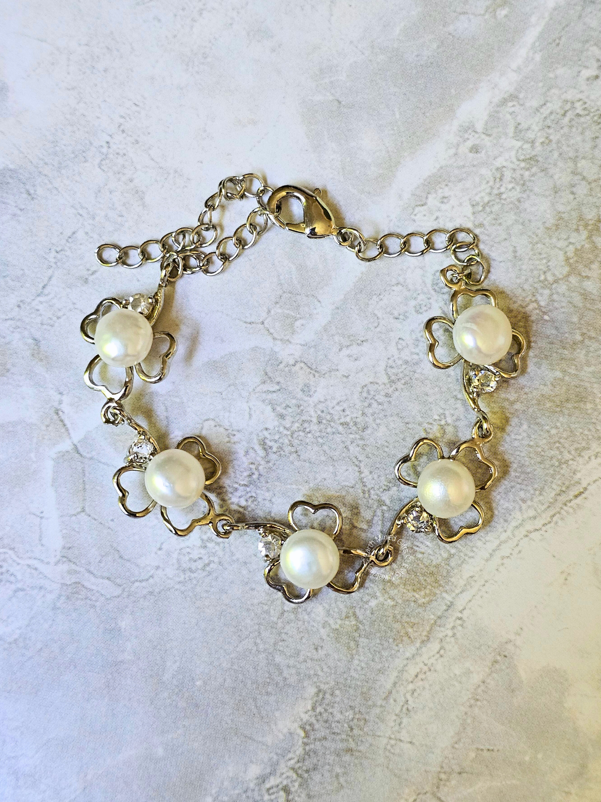 Elegant Pearl Bracelets
