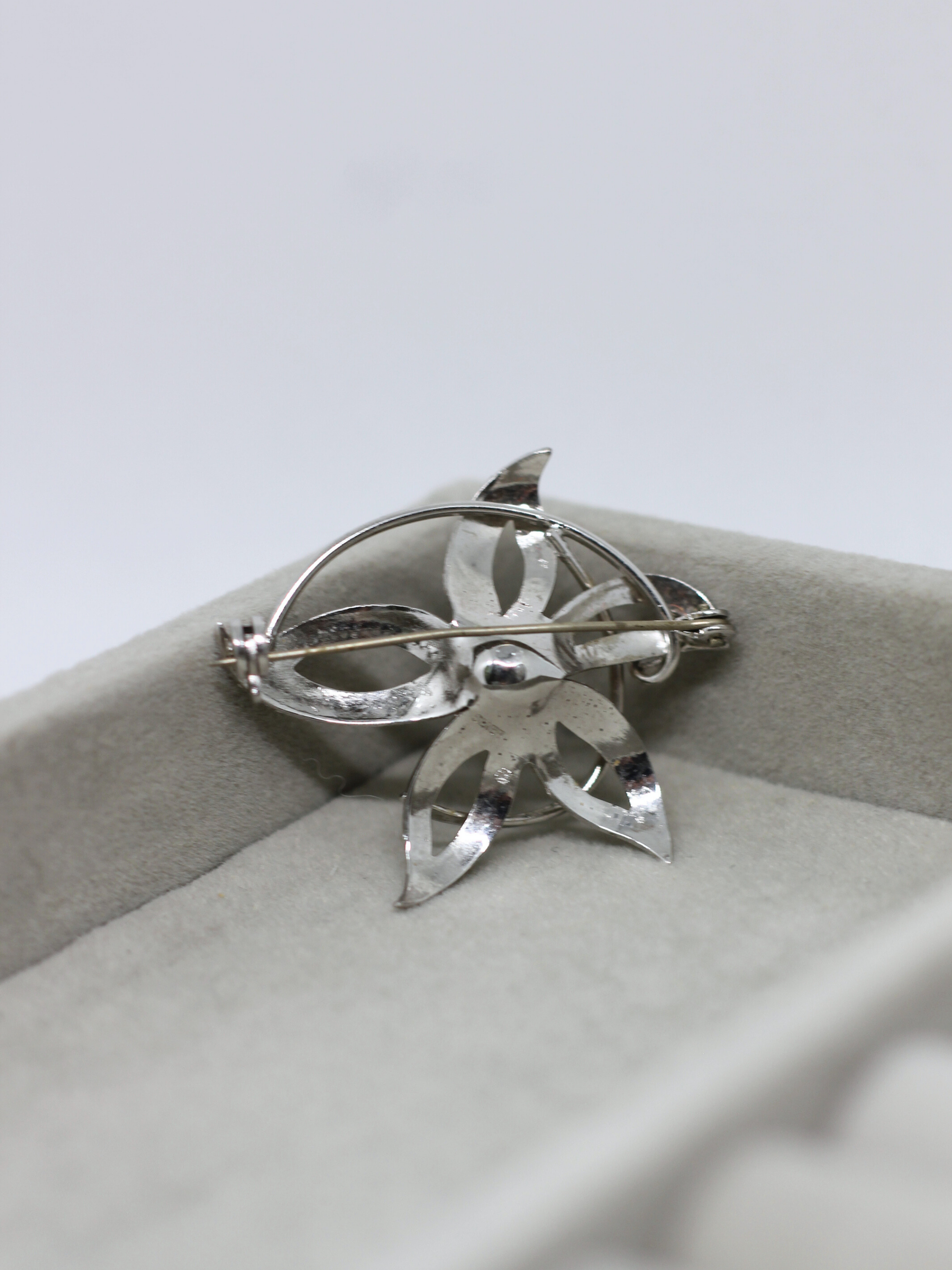 Silver Flower Akoya Pearl Brooch