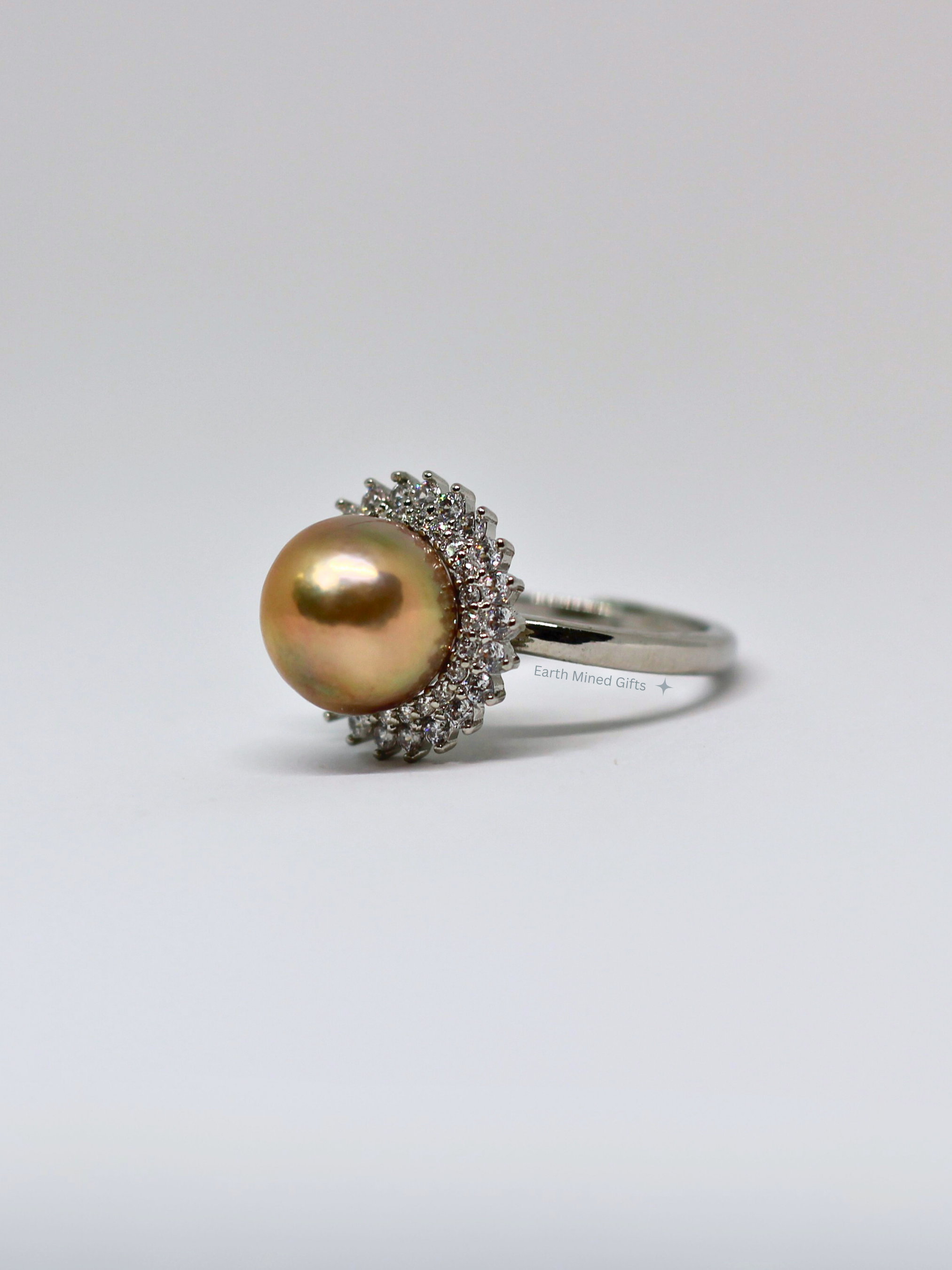 Metallic Rainbow Edison Pearl Ring