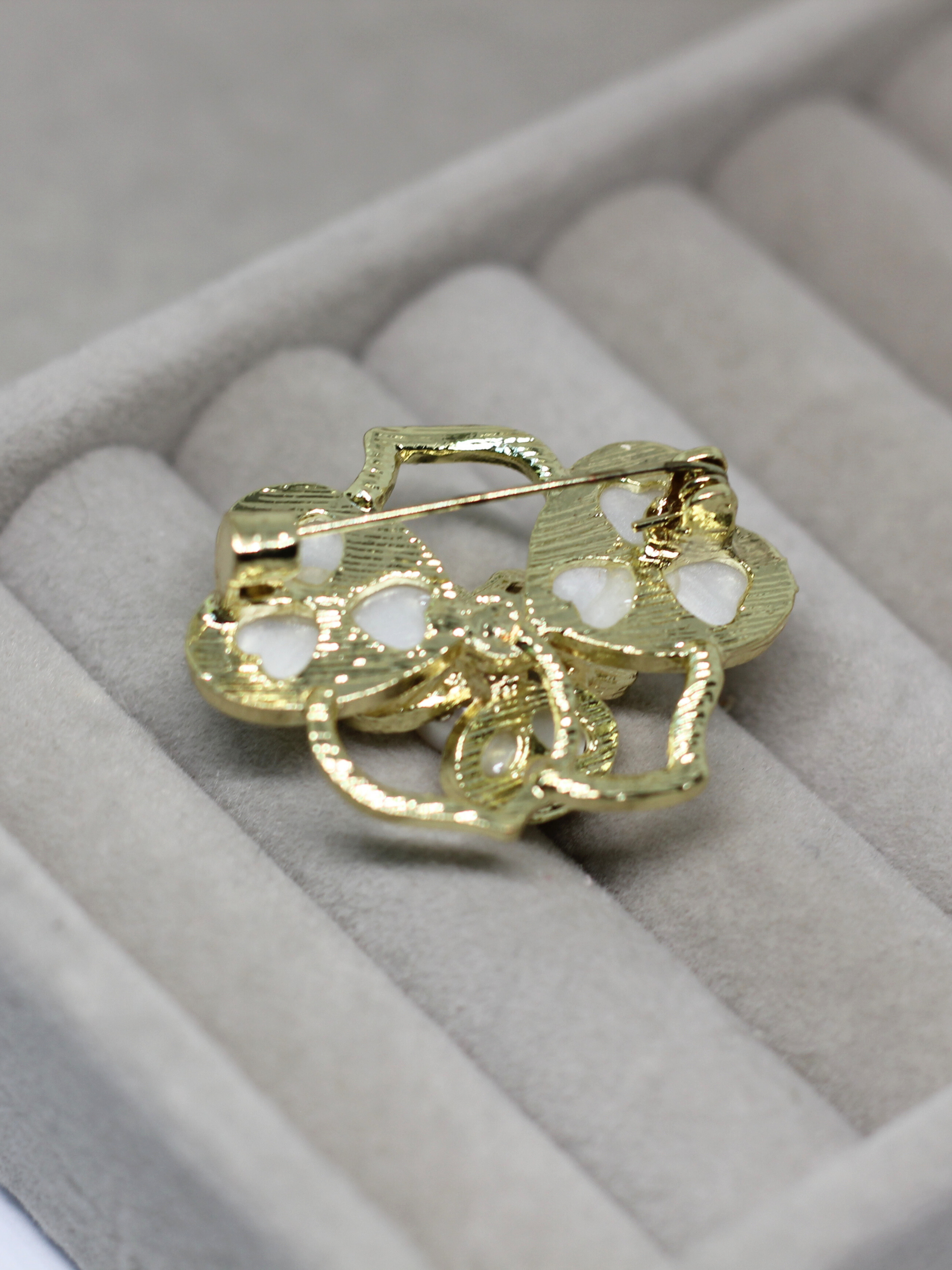 Elegant Camellia Pearl Flower Brooch