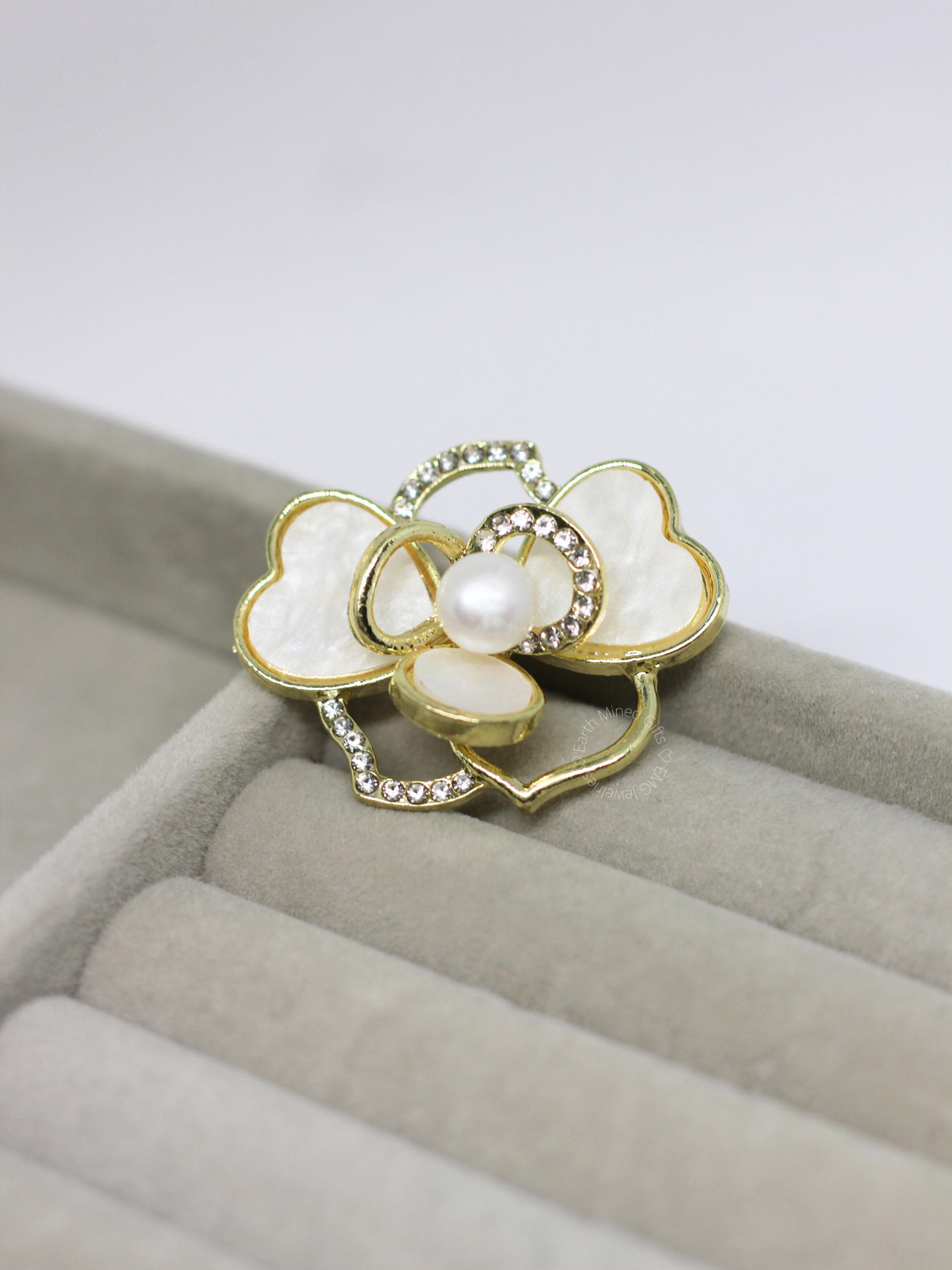 Elegant Camellia Pearl Flower Brooch