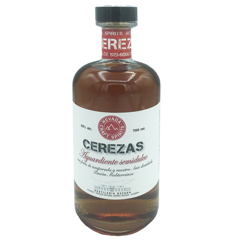Aguardiente semidulce de cerezas