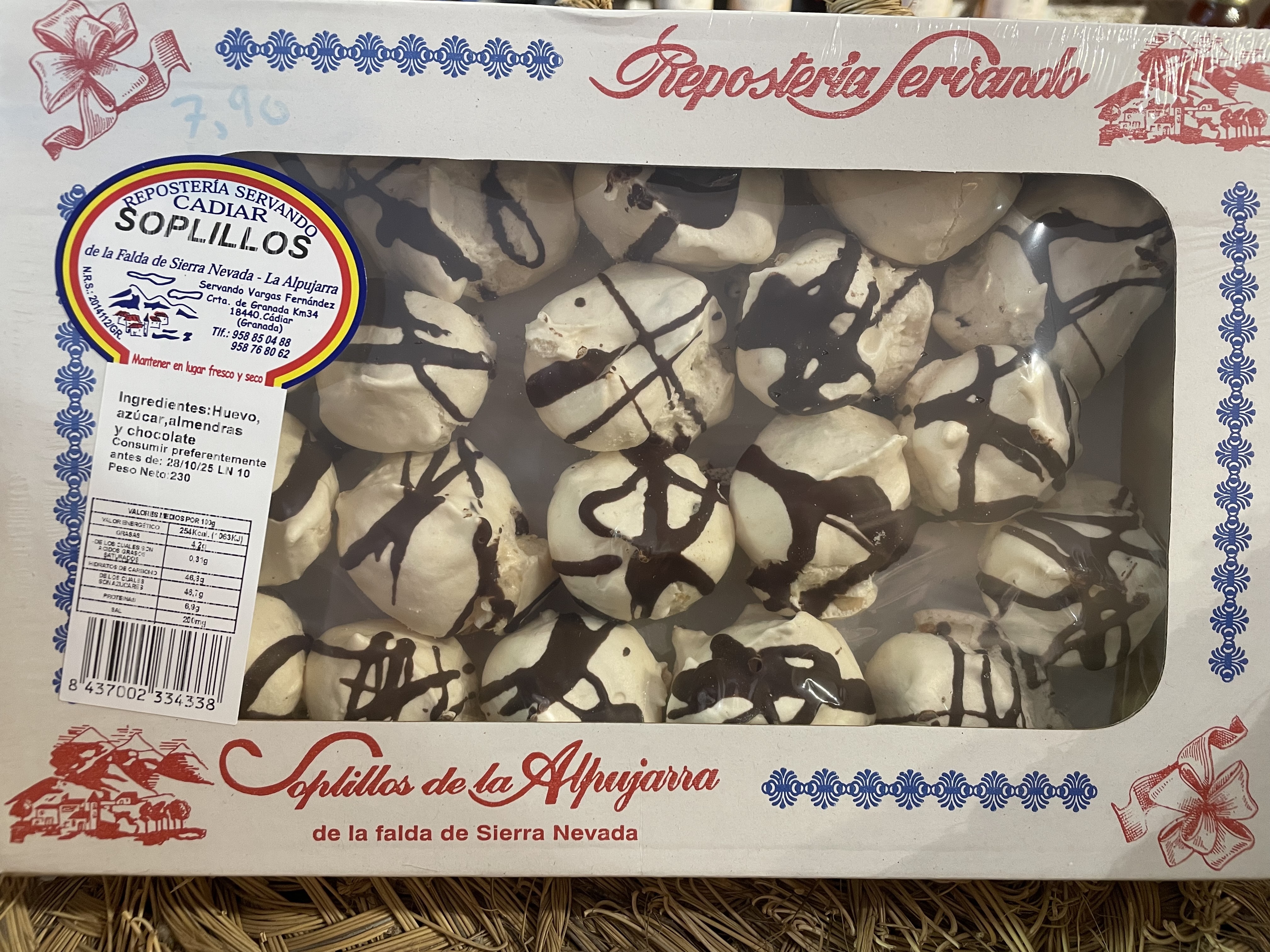 Soplillos de la Alpujarra con chocolate