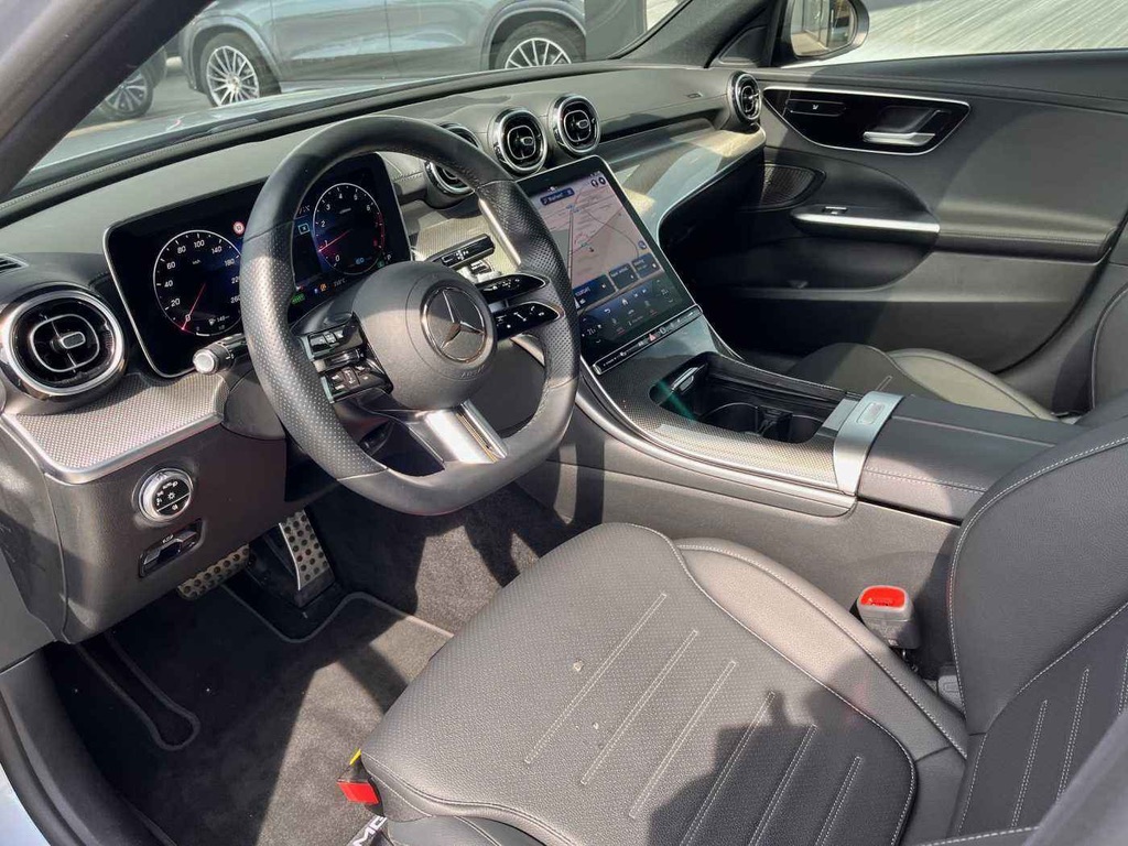 Mercedes-Benz C 180 AMG Line - Panoramic sunroof