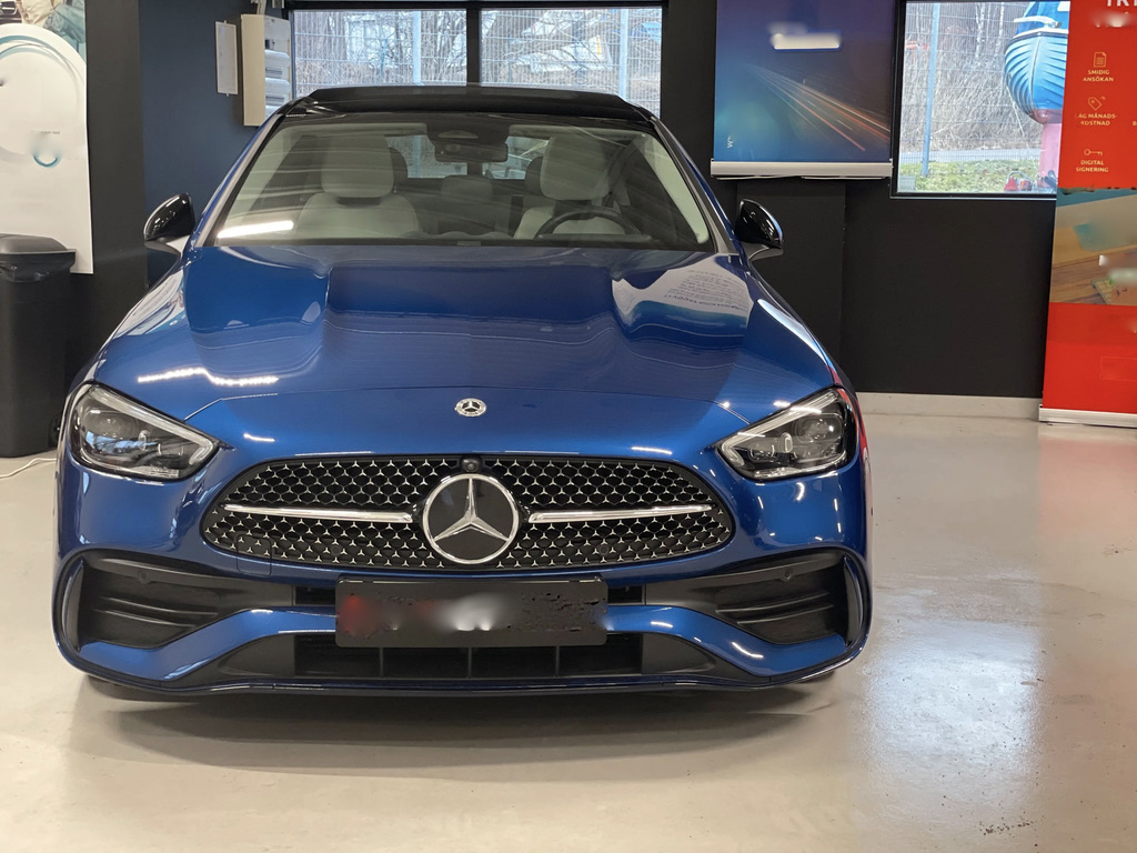 Mercedes-Benz C 200 Sedan AMG Line with Panoramic Sunroof  (2024)
