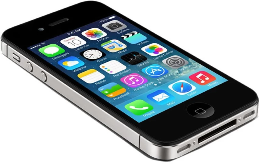 Apple iPhone 4S Smartphone