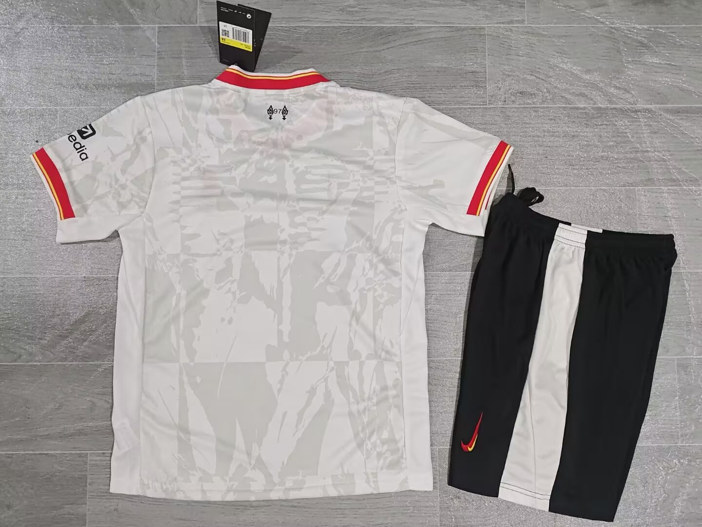 Maillot Third Liverpool 2024/2025 Enfant/Ado Supporters Version