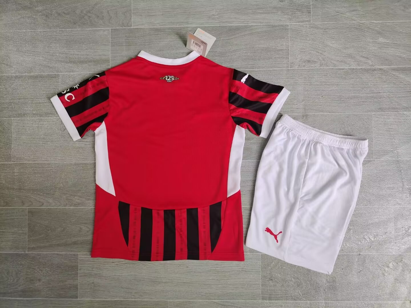 Maillot Domicile AC Milan 2024/2025 Enfant/Ado Supporters Version