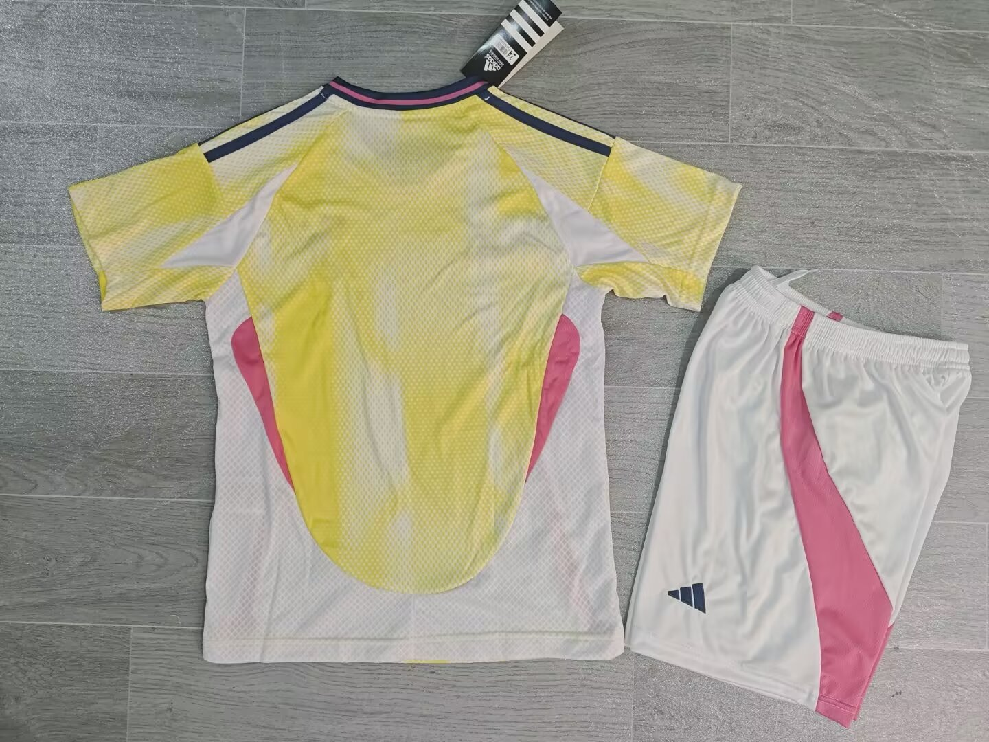 Maillot Extérieur Juventus 2024/2025 Enfant/Ado Supporters Version