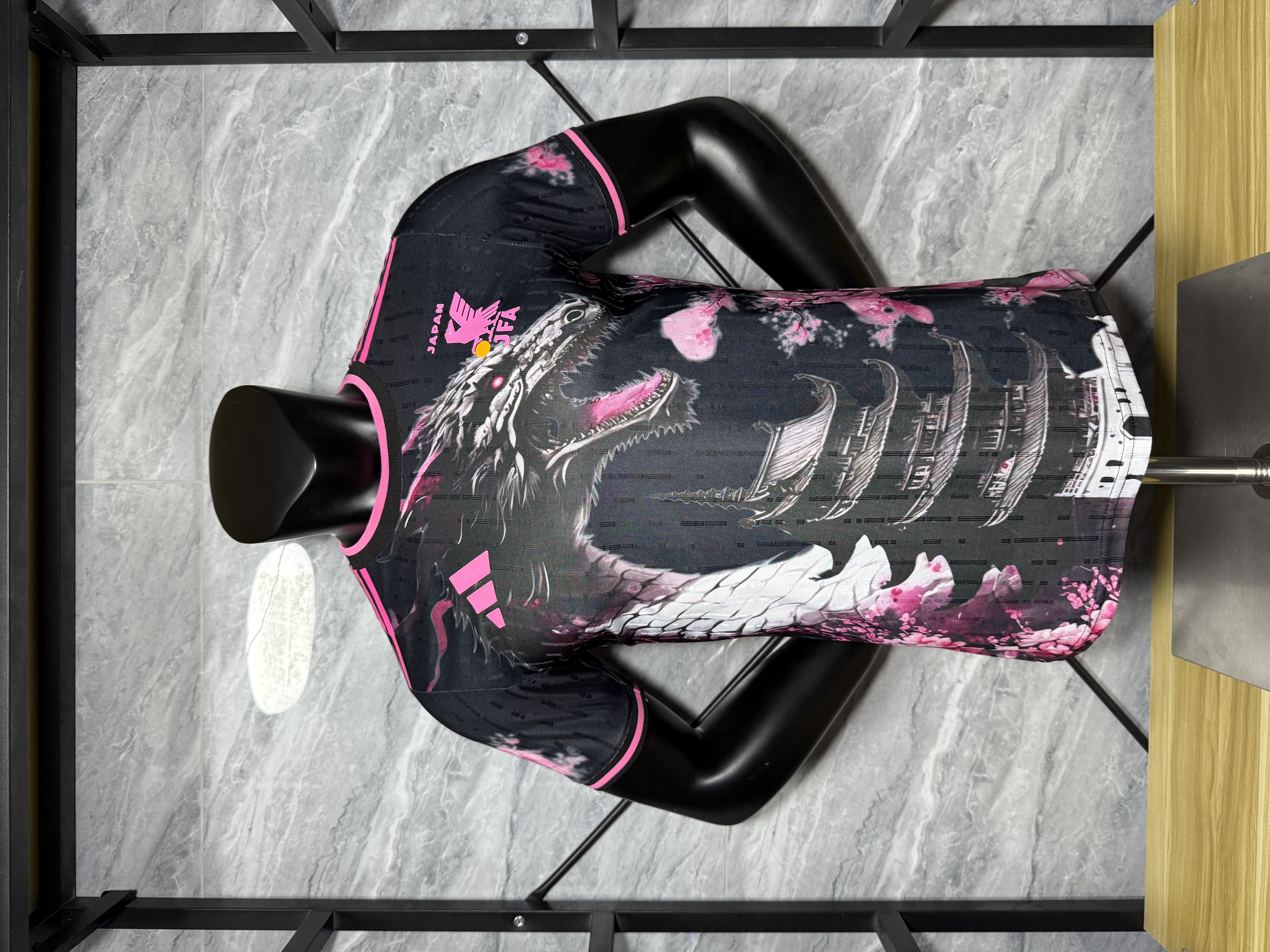 Maillot Concept Japon Rose Noir 2025 Players Version